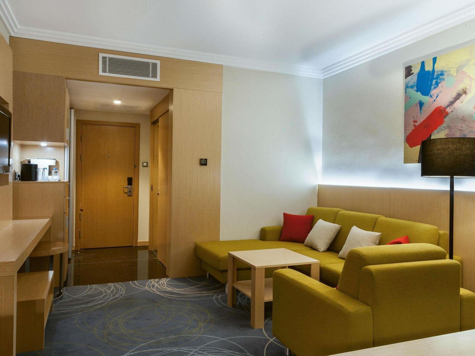 Executive Suite