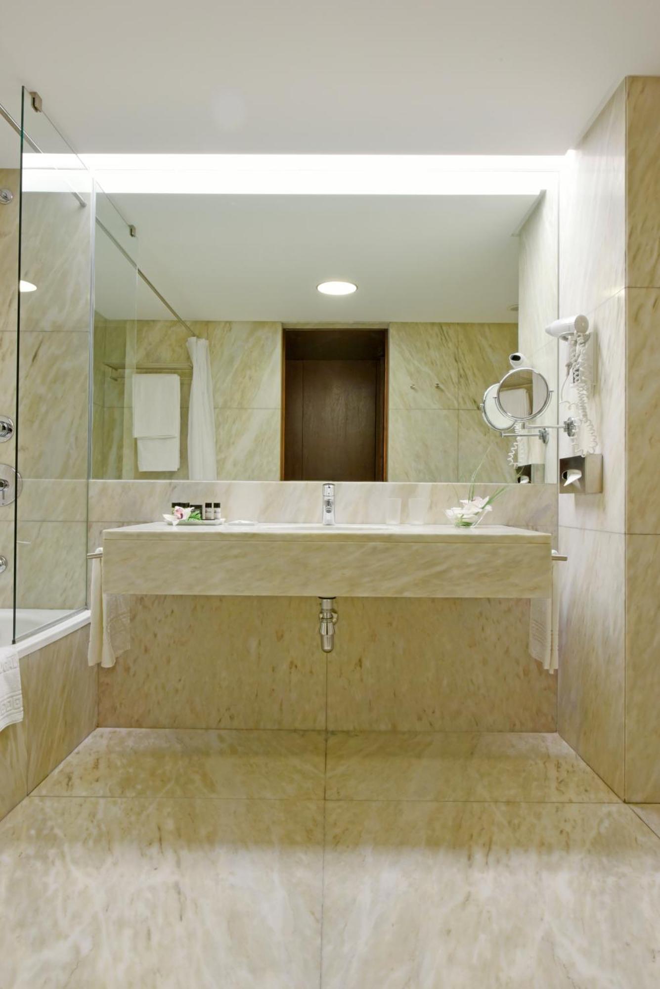 Classic Double or Twin Room