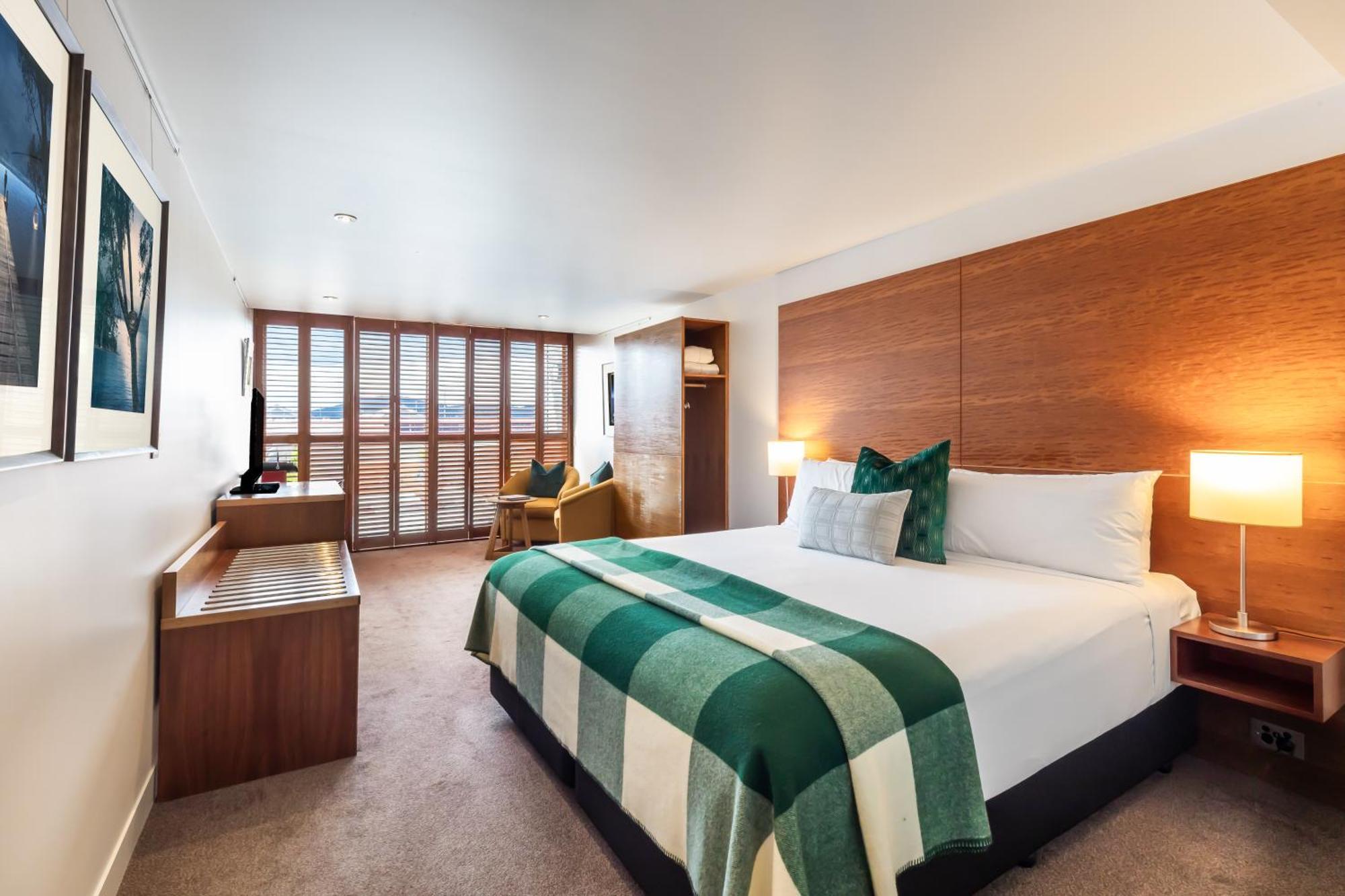 Deluxe Double Room with Spa Bath