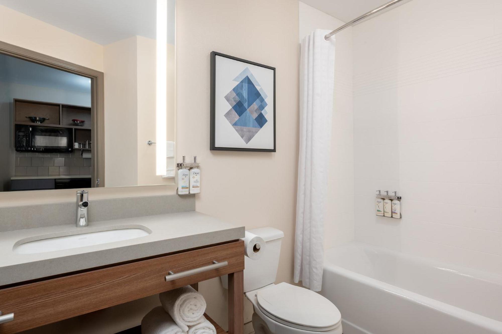 Queen Studio Suite Bath Tub Mobility Accessible Non-Smoking,1722942632:JPEG