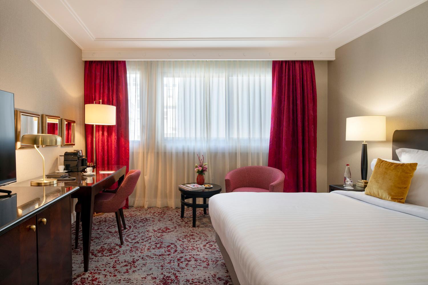 Superior Queen Room,1729981719:JPEG