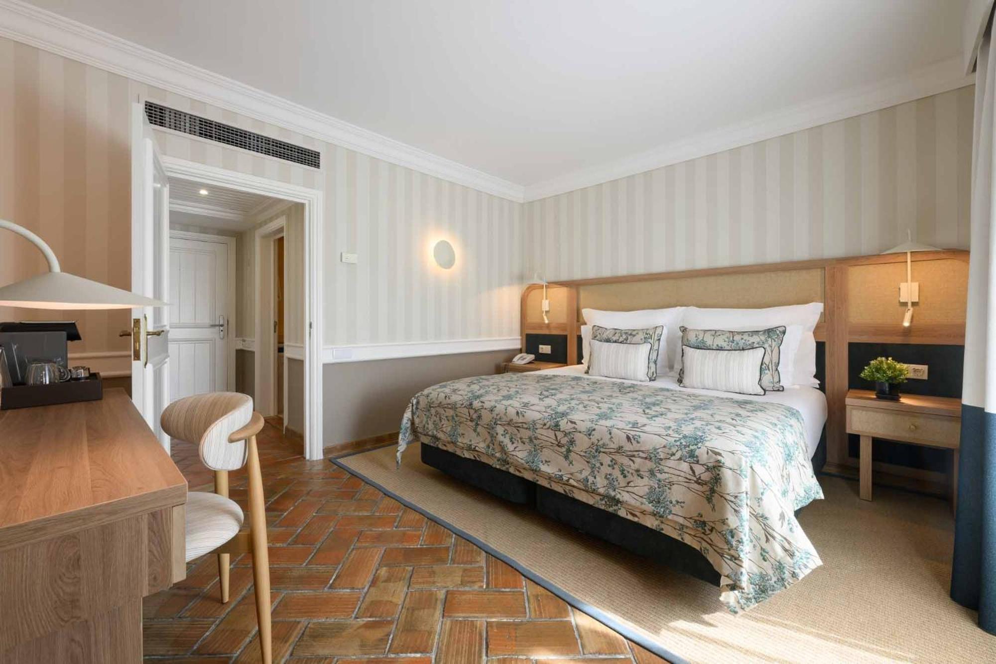 Superior Double or Twin Room Garden View