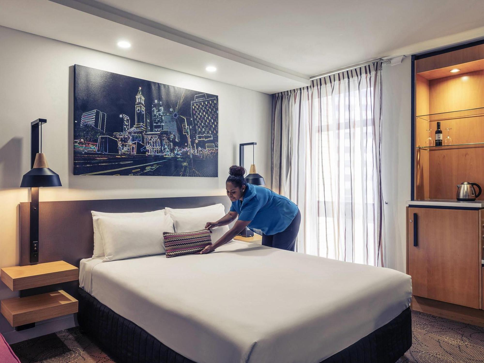Accessible Room 1 Queen Bed