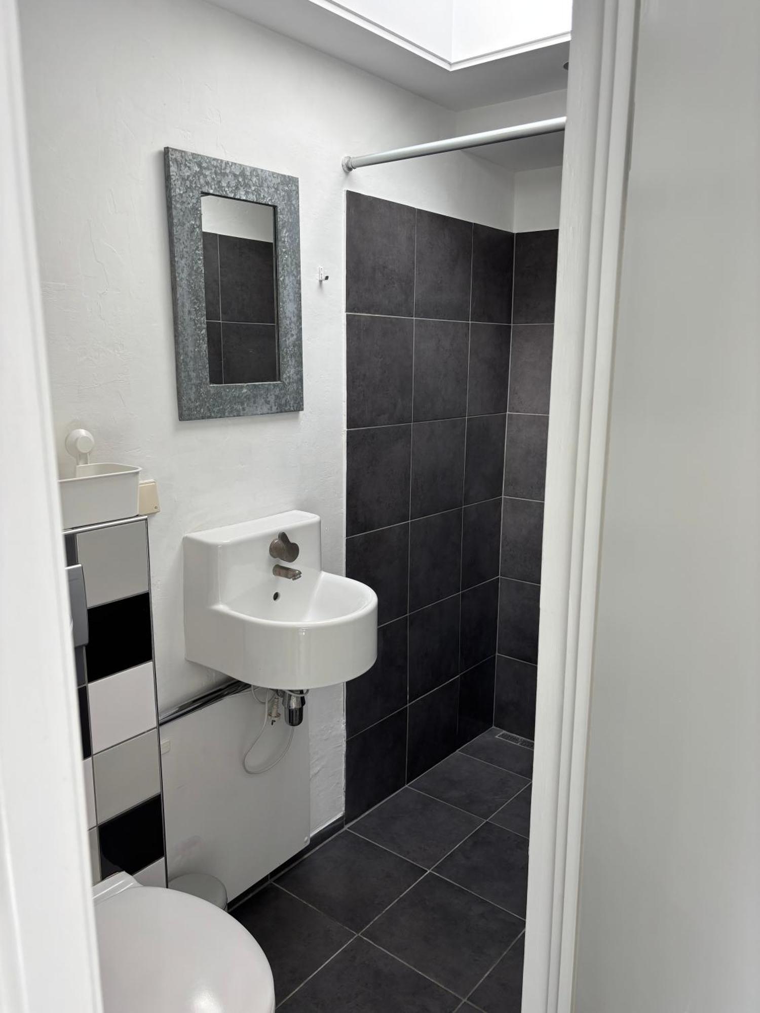 Studio Shower