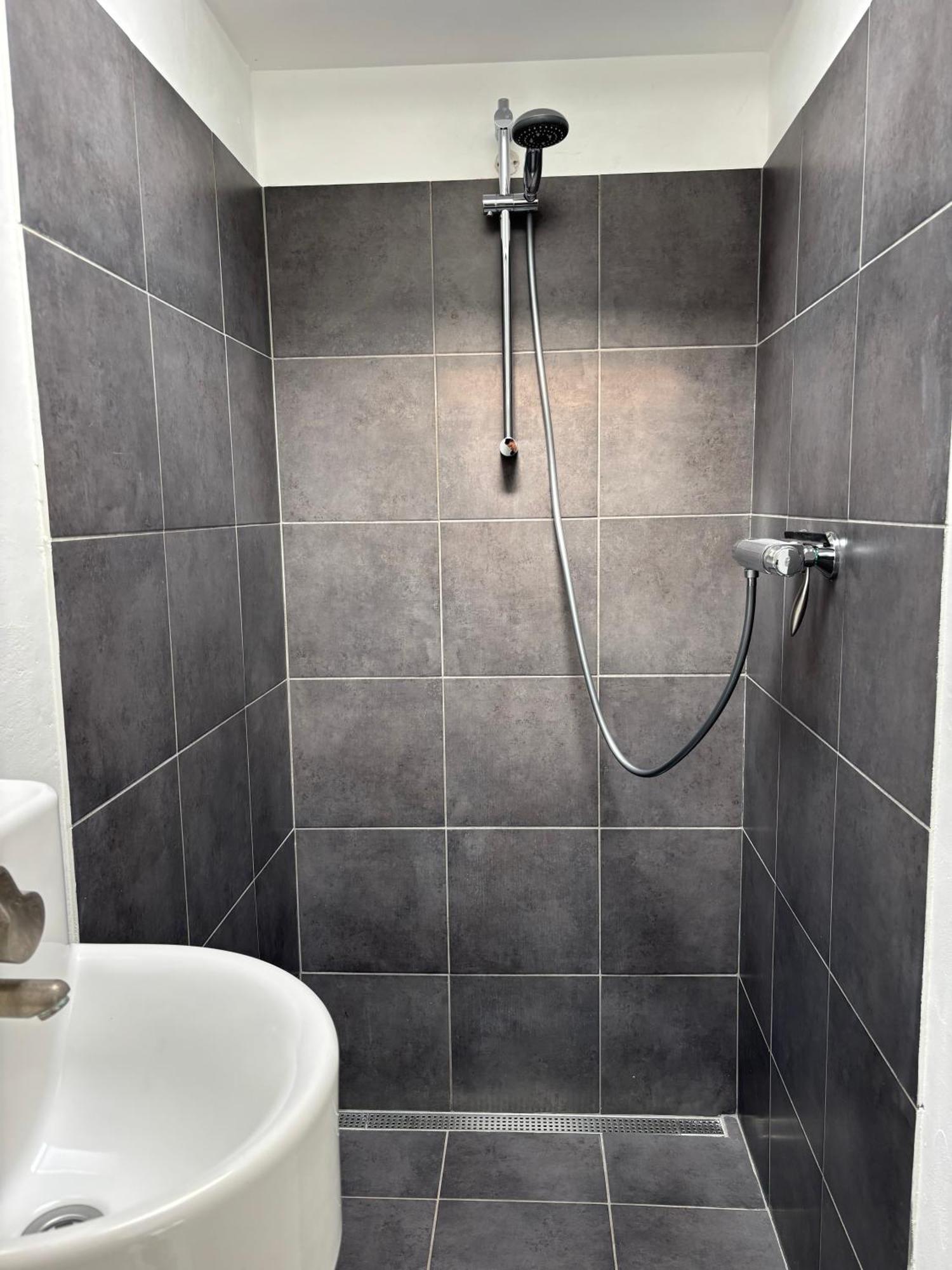 Studio Shower