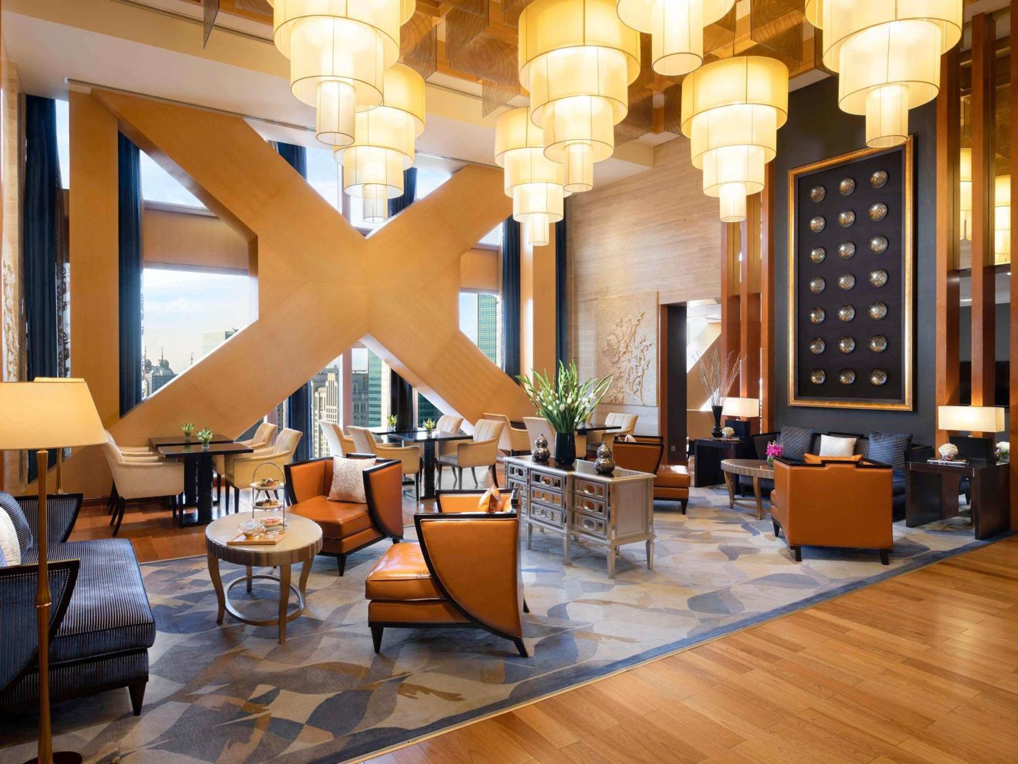 Fairmont Gold Grand Suite with Fairmont Gold Lounge Access