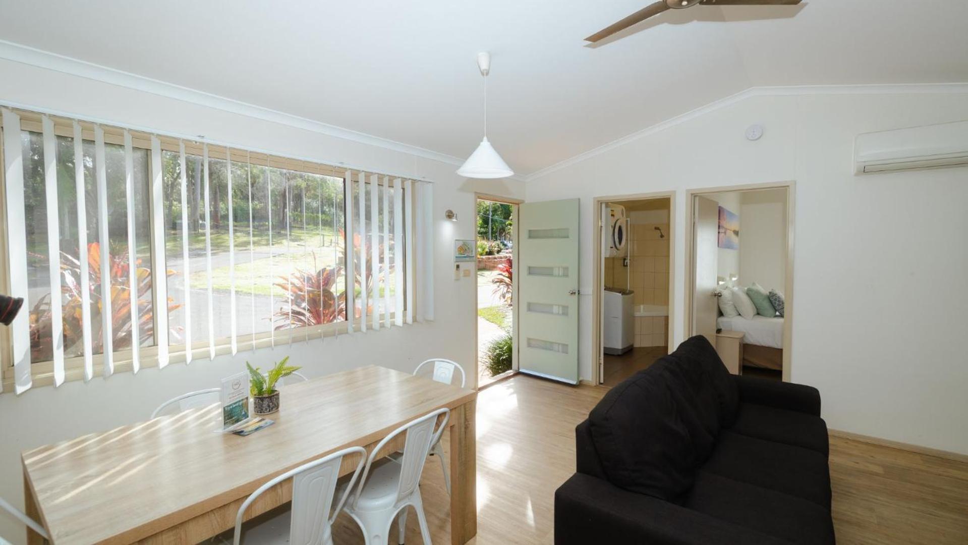 Deluxe Two-Bedroom Bushland Villa Spa Bath