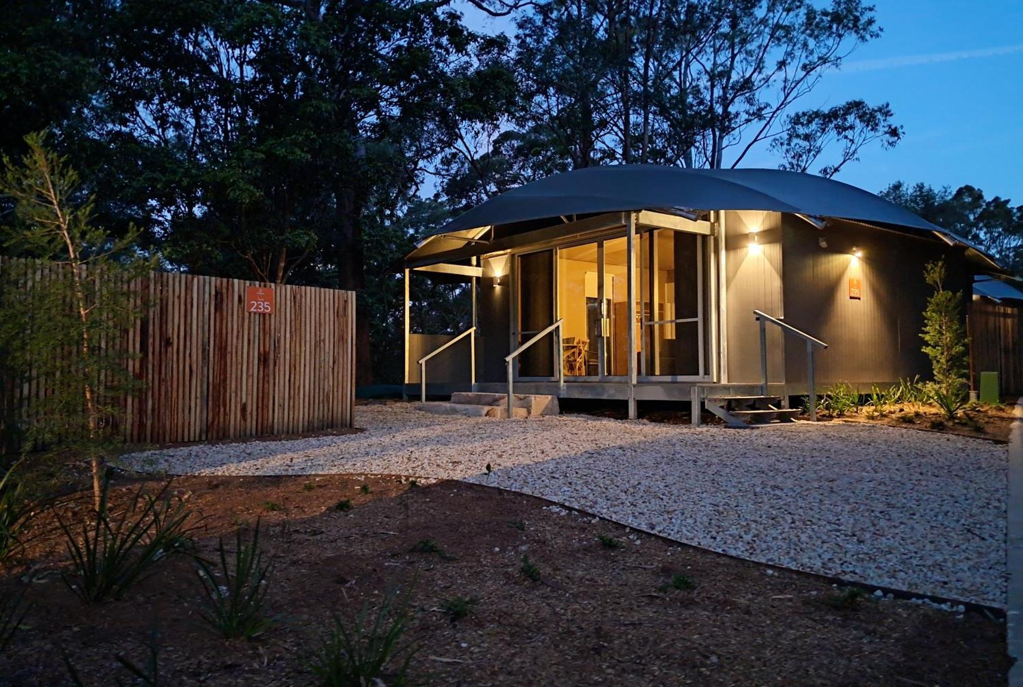 Deluxe Safari Tent - Sleeps 4