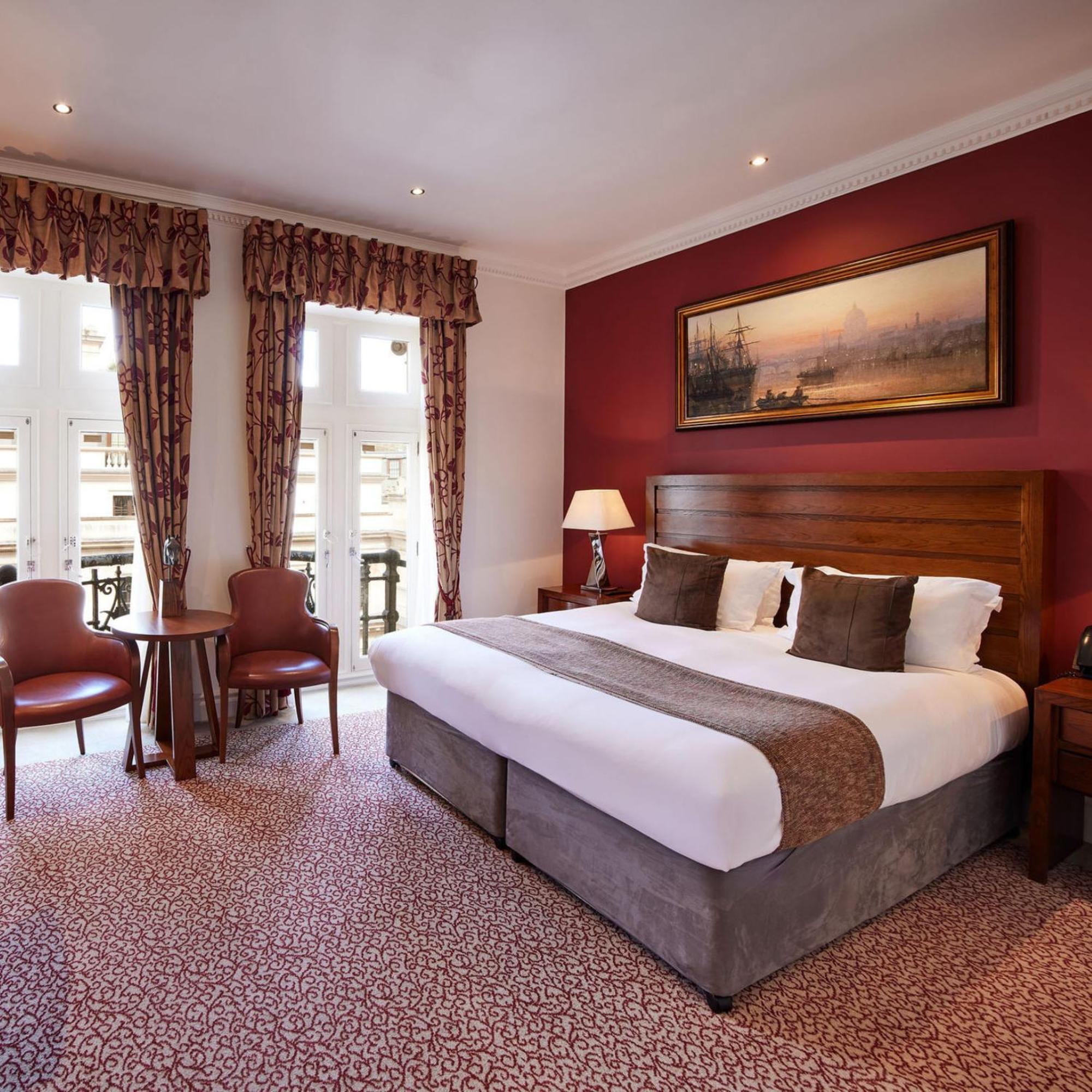 Deluxe King Room