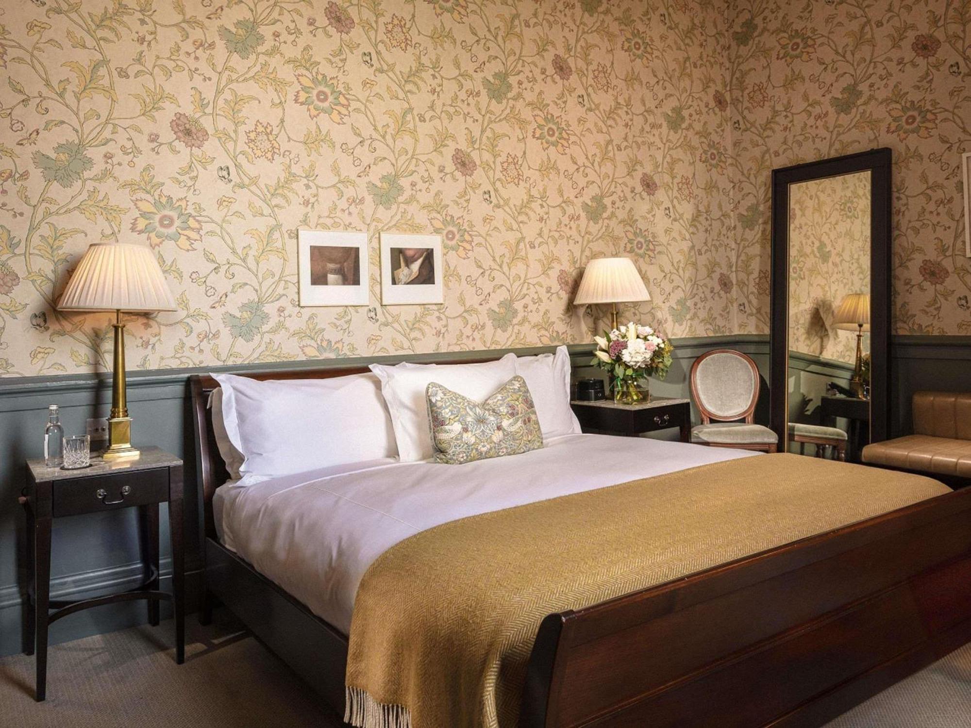 Superior Stateroom House