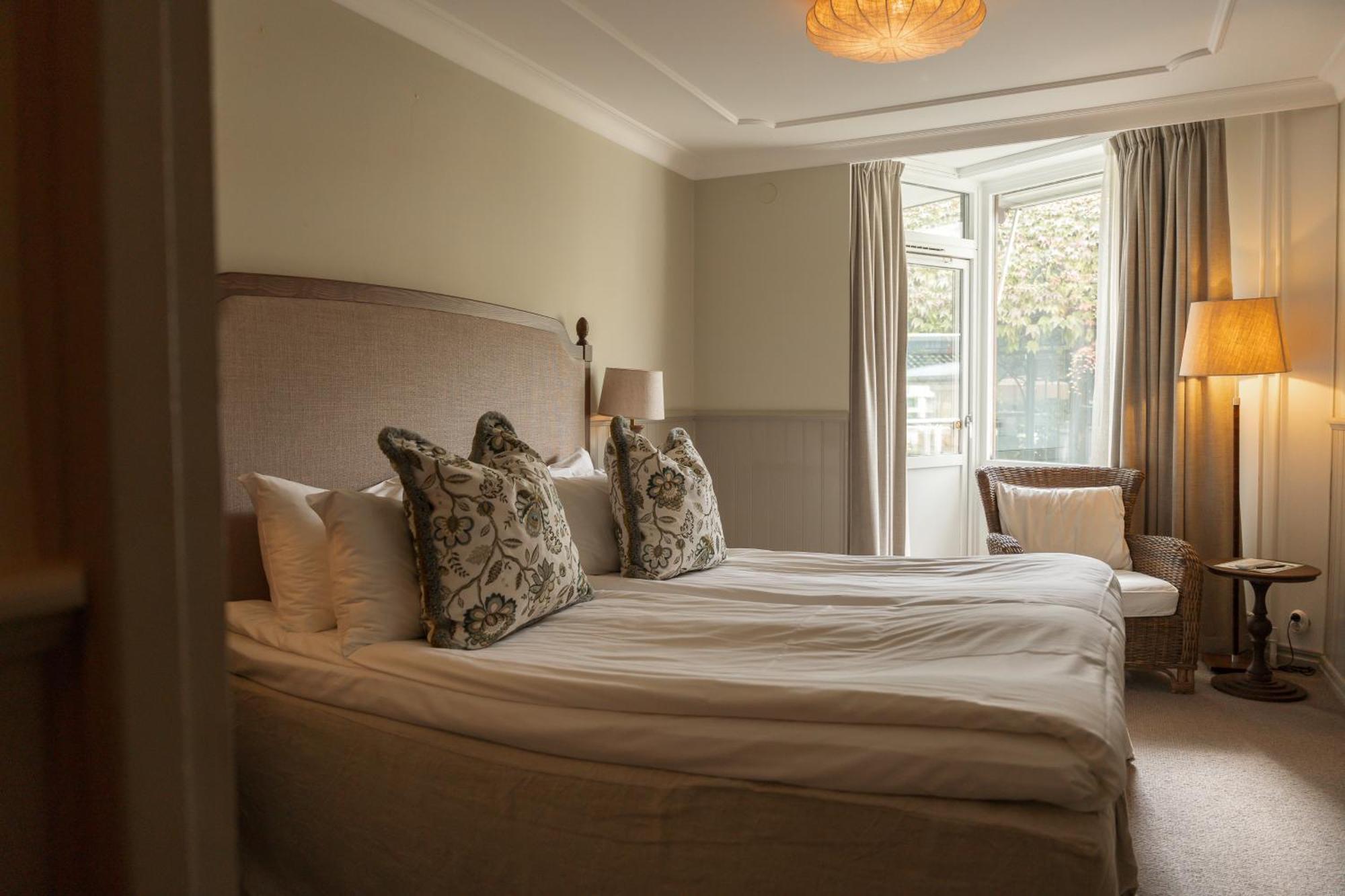 Superior Double or Twin Room,1742636311:JPEG