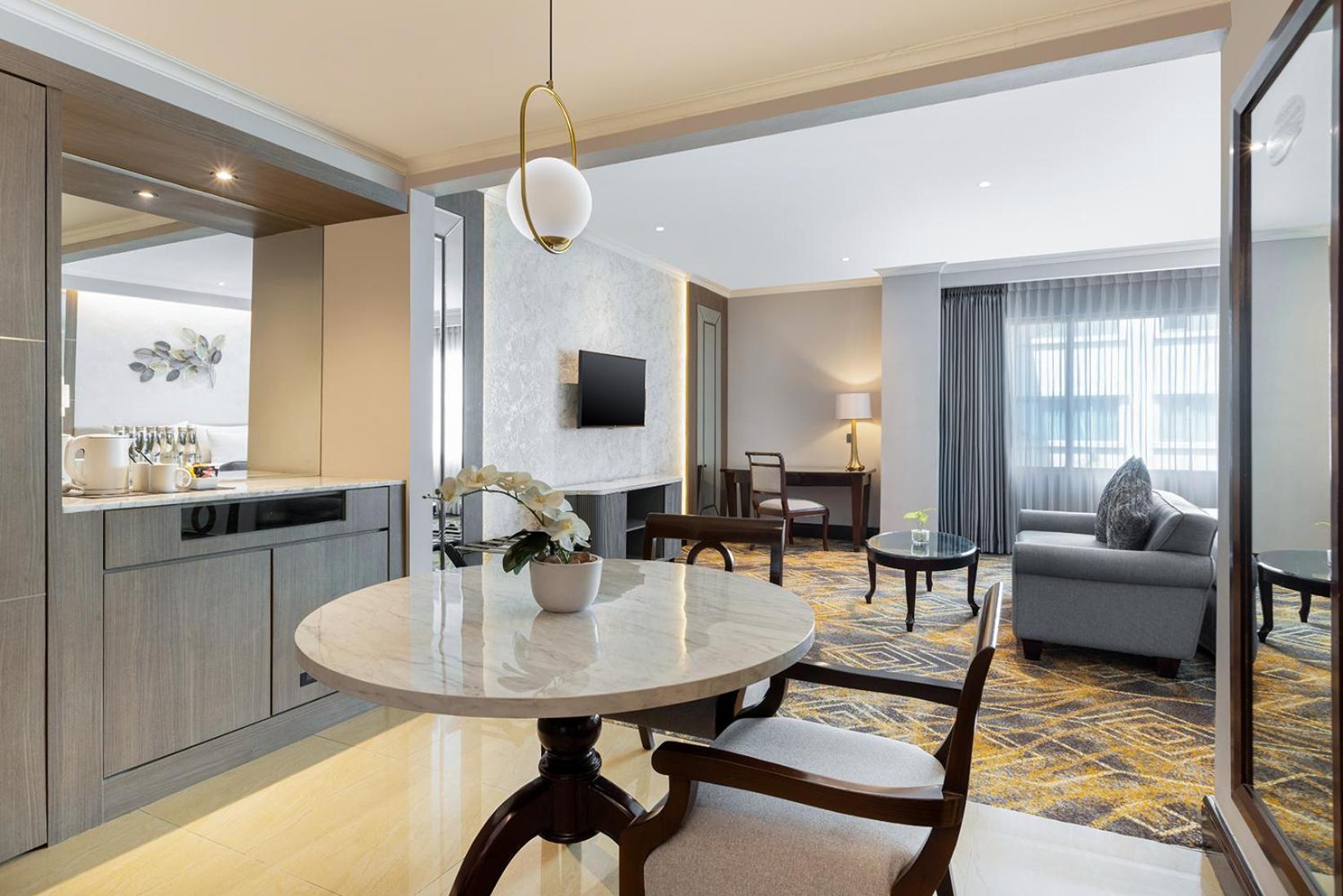 Executive Suite
