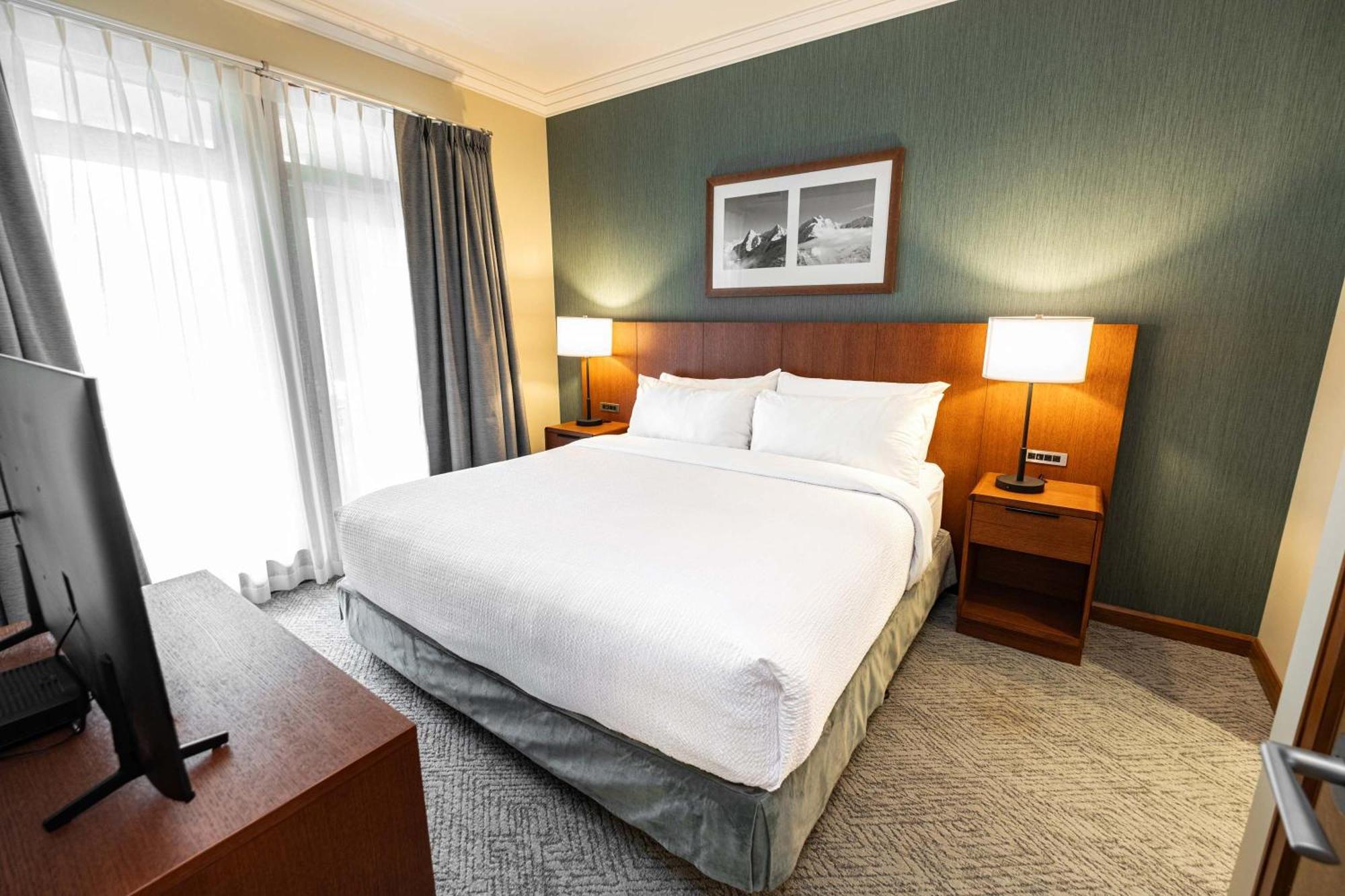 Two Bedroom Suite, 2 King Beds, Sofa Bed
