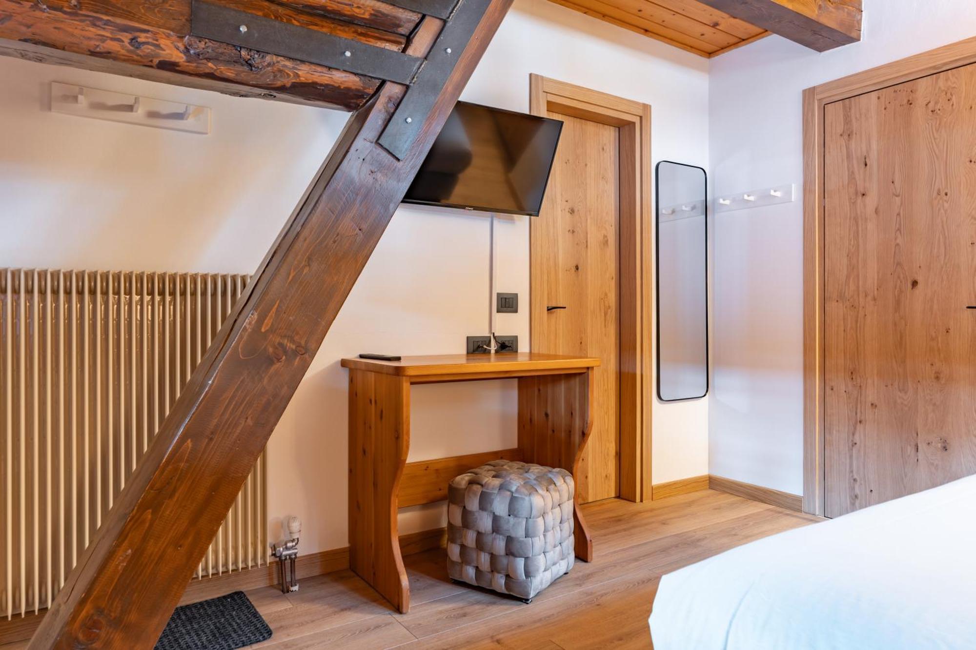 Economy Double or Twin Room,1742678276:JPEG