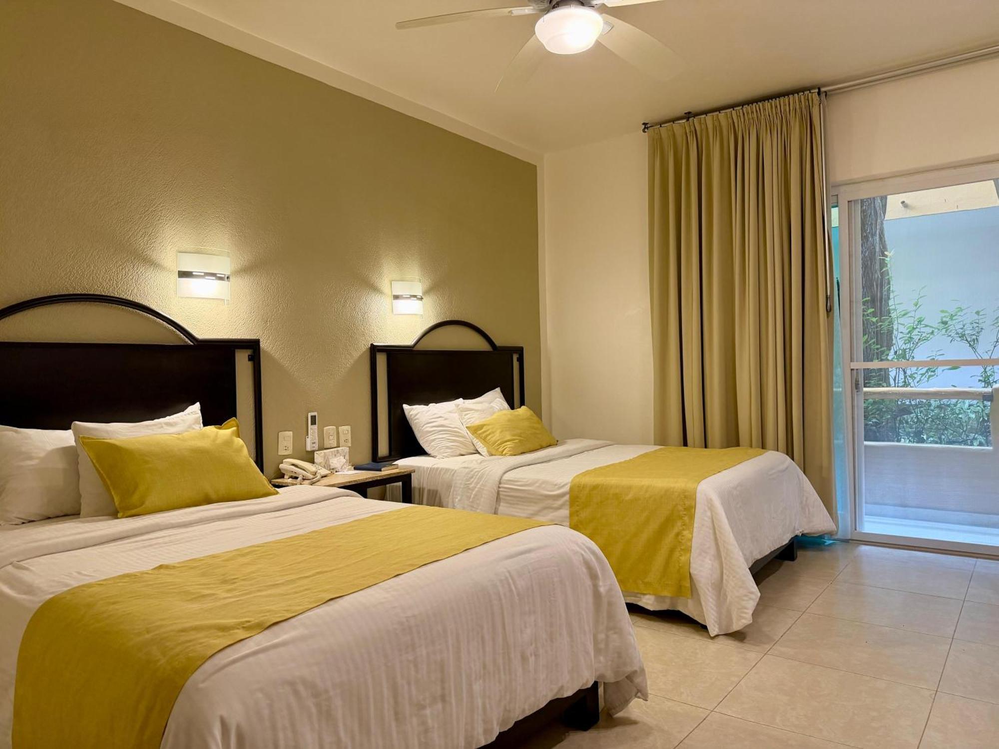 Double Room Two Double Beds Balcony