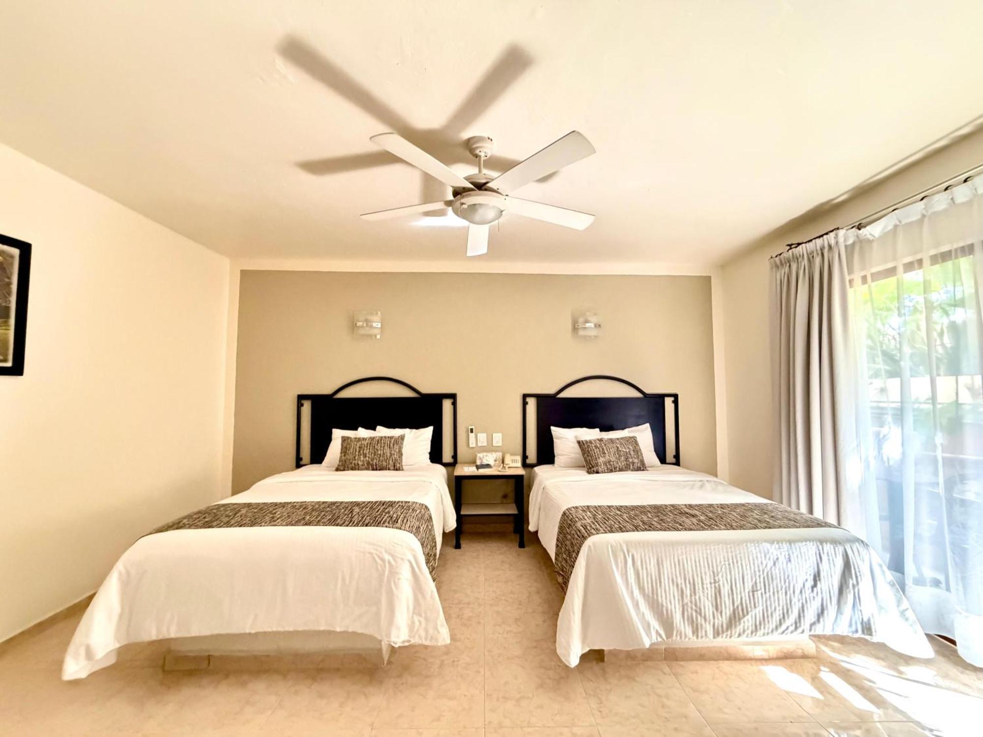 Double Room Two Double Beds Balcony