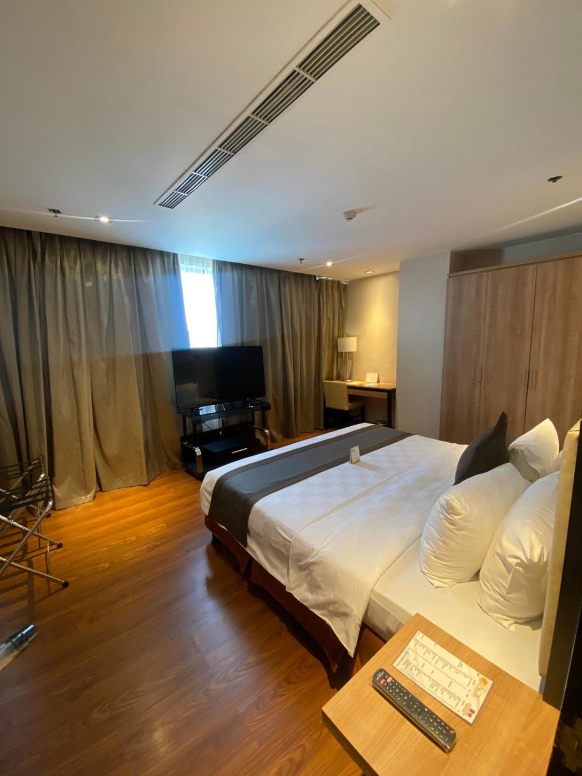 One-Bedroom Suite