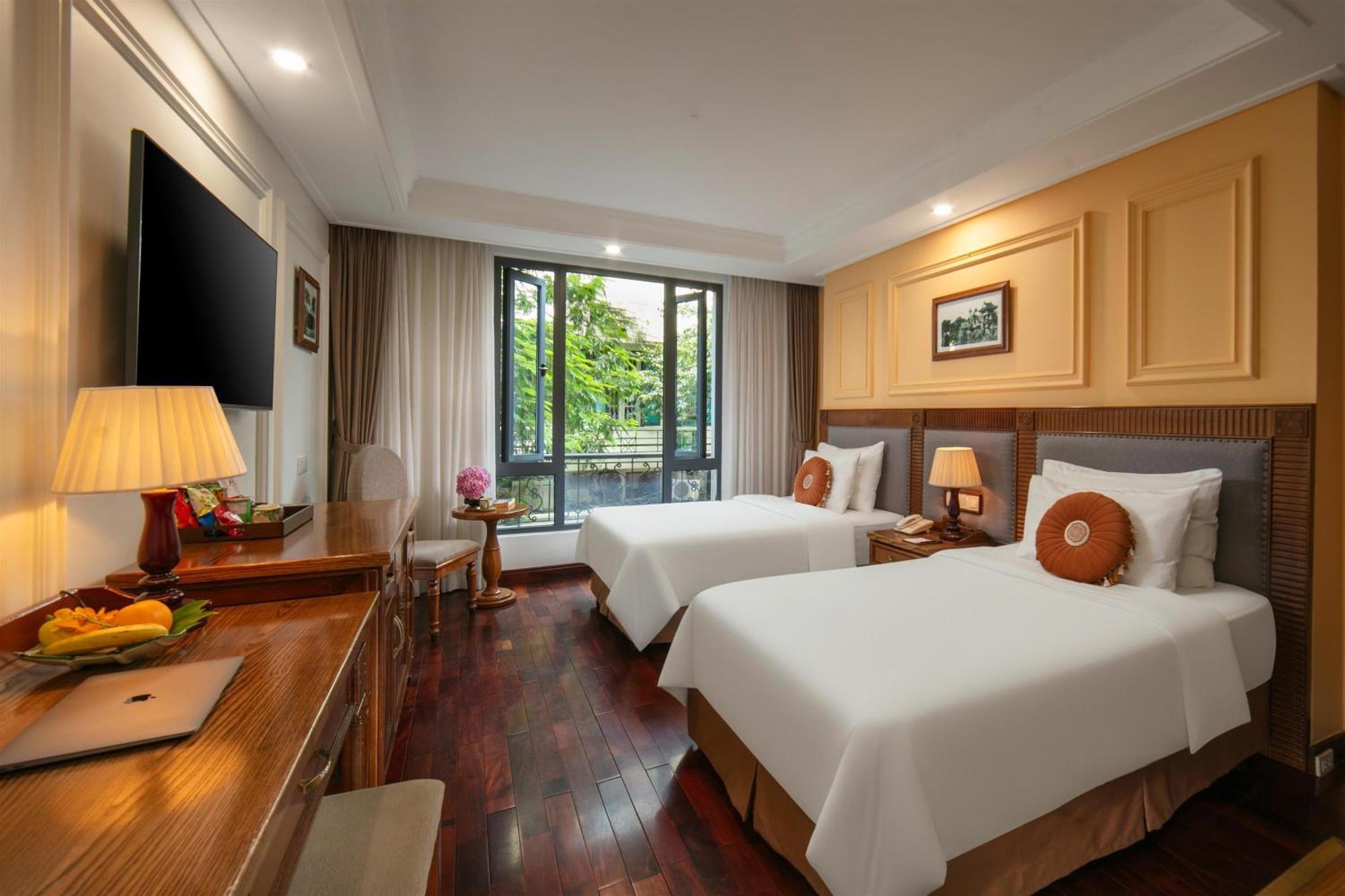 Deluxe City View Room