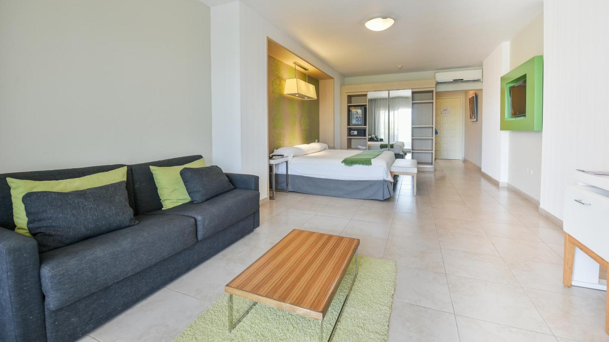 Classic Double Room with Balcony