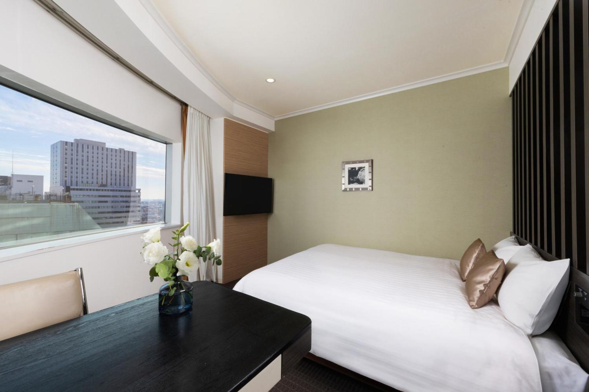 High Floor Corner Double Room - Non-Smoking