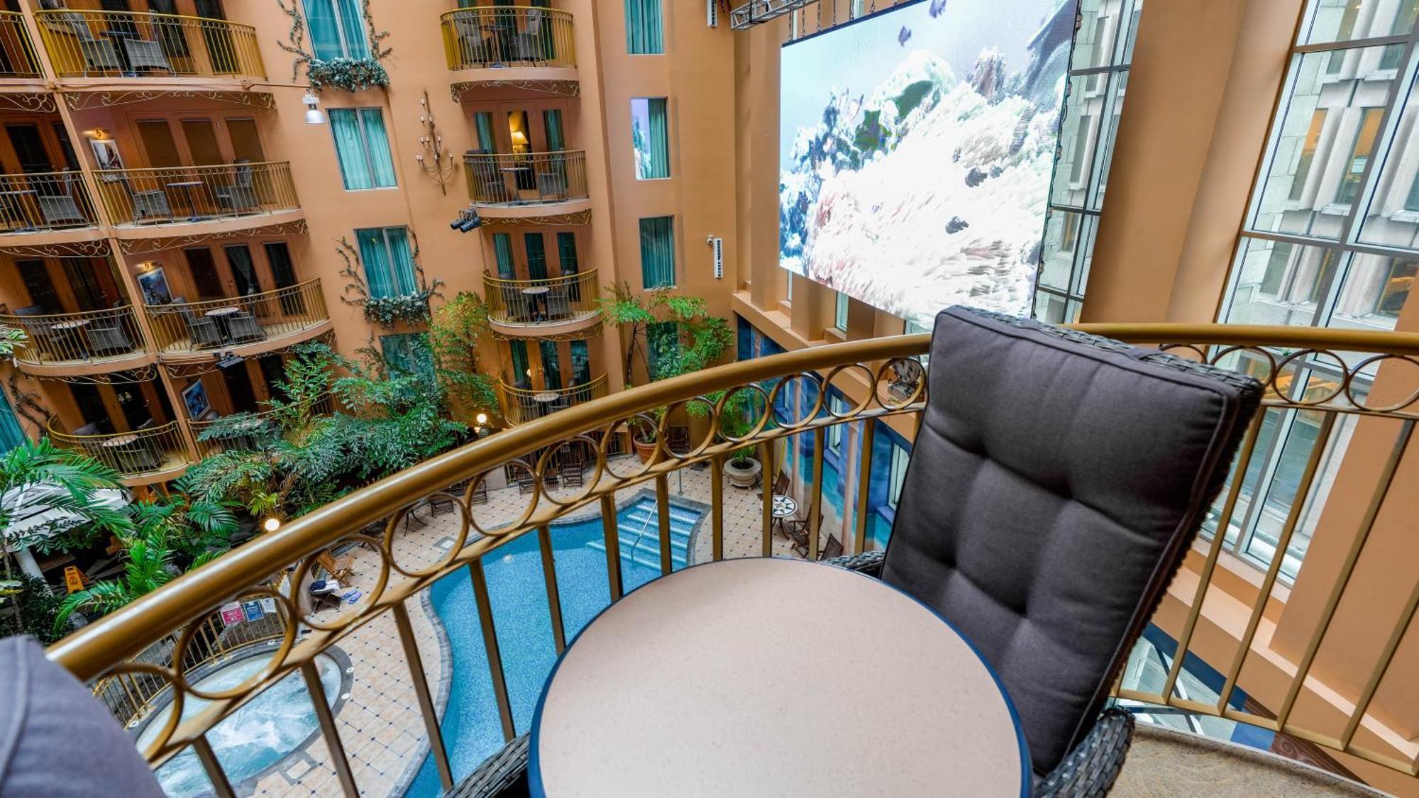 Interior Garden Balcony Suite, 1 Queen Bed and 1 Queen Murphy Bed