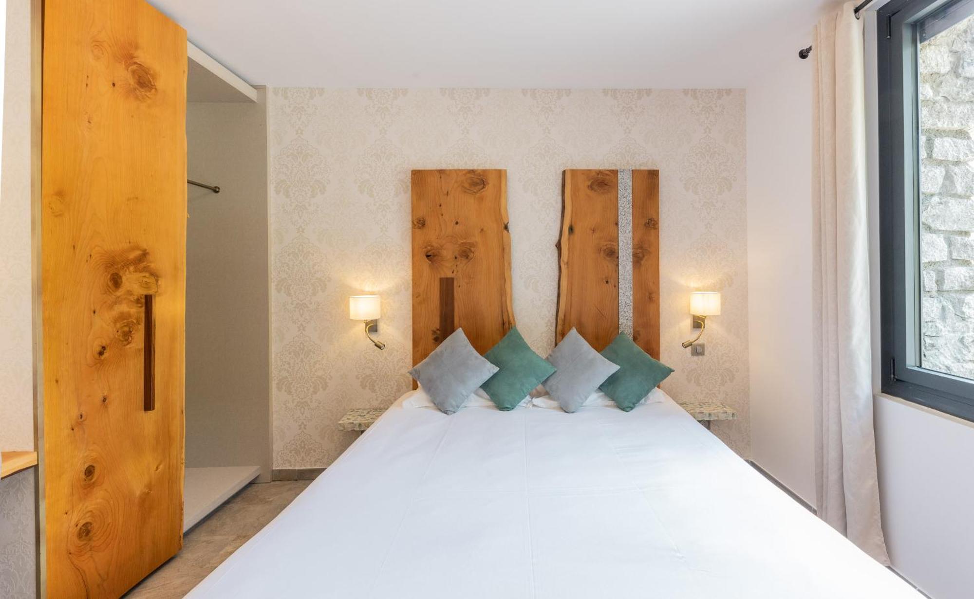 Chambre Double avec Lit d'Appoint