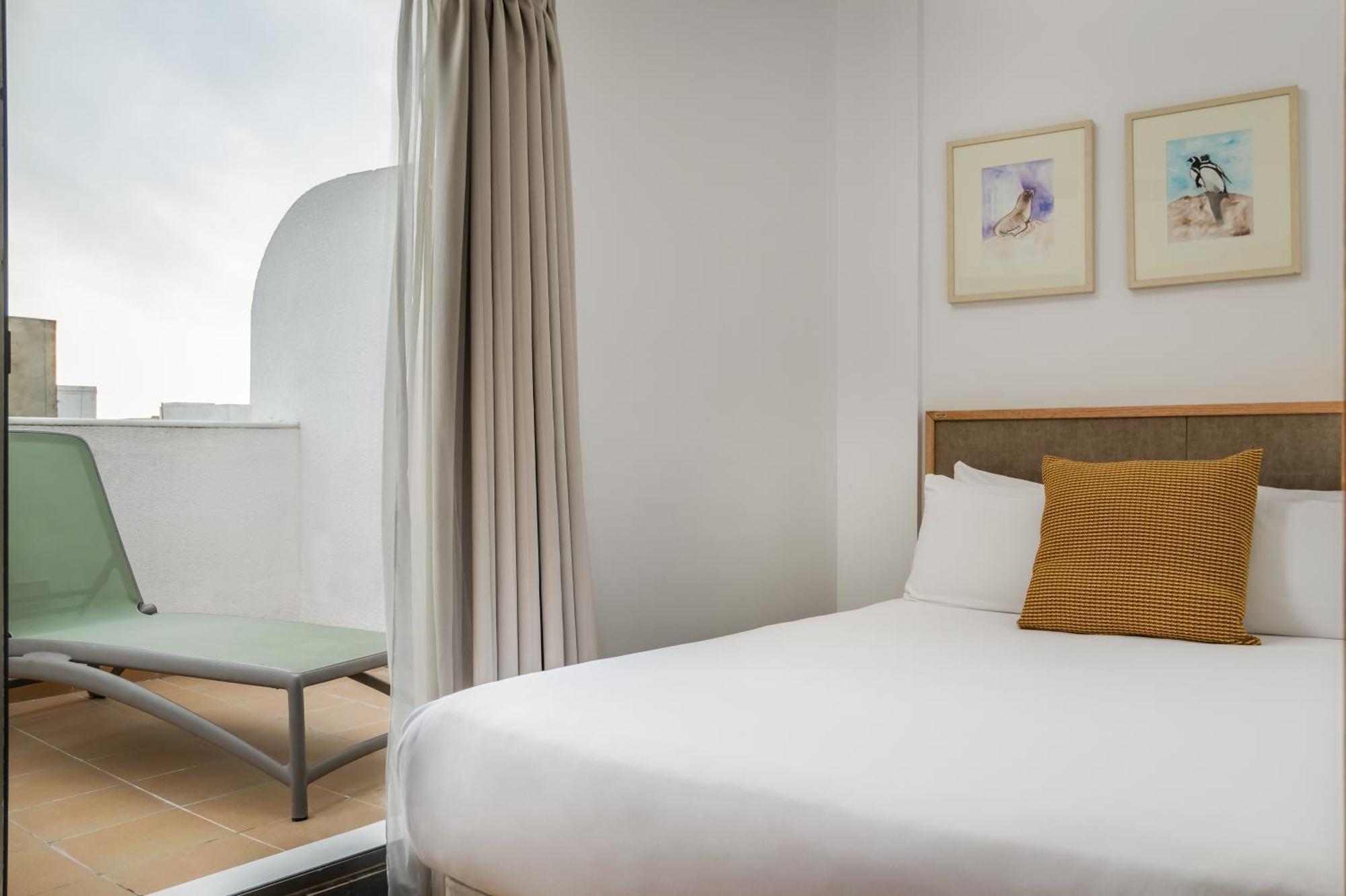 Single Room Terrace