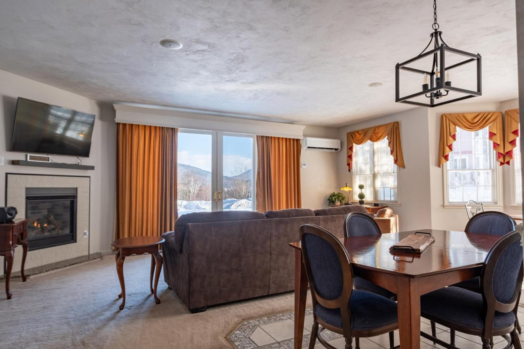 Chateau Junior Suite Mtn View