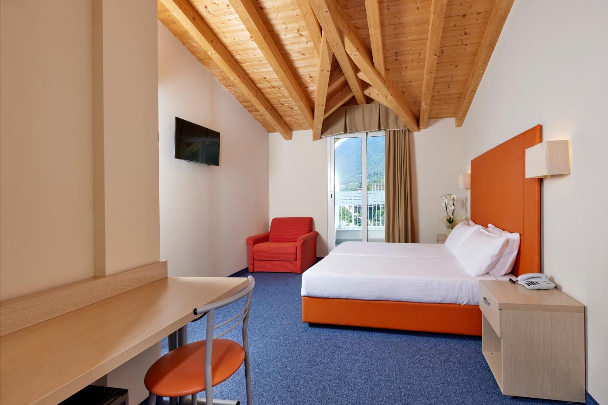 Superior Double or Twin Room Lake View