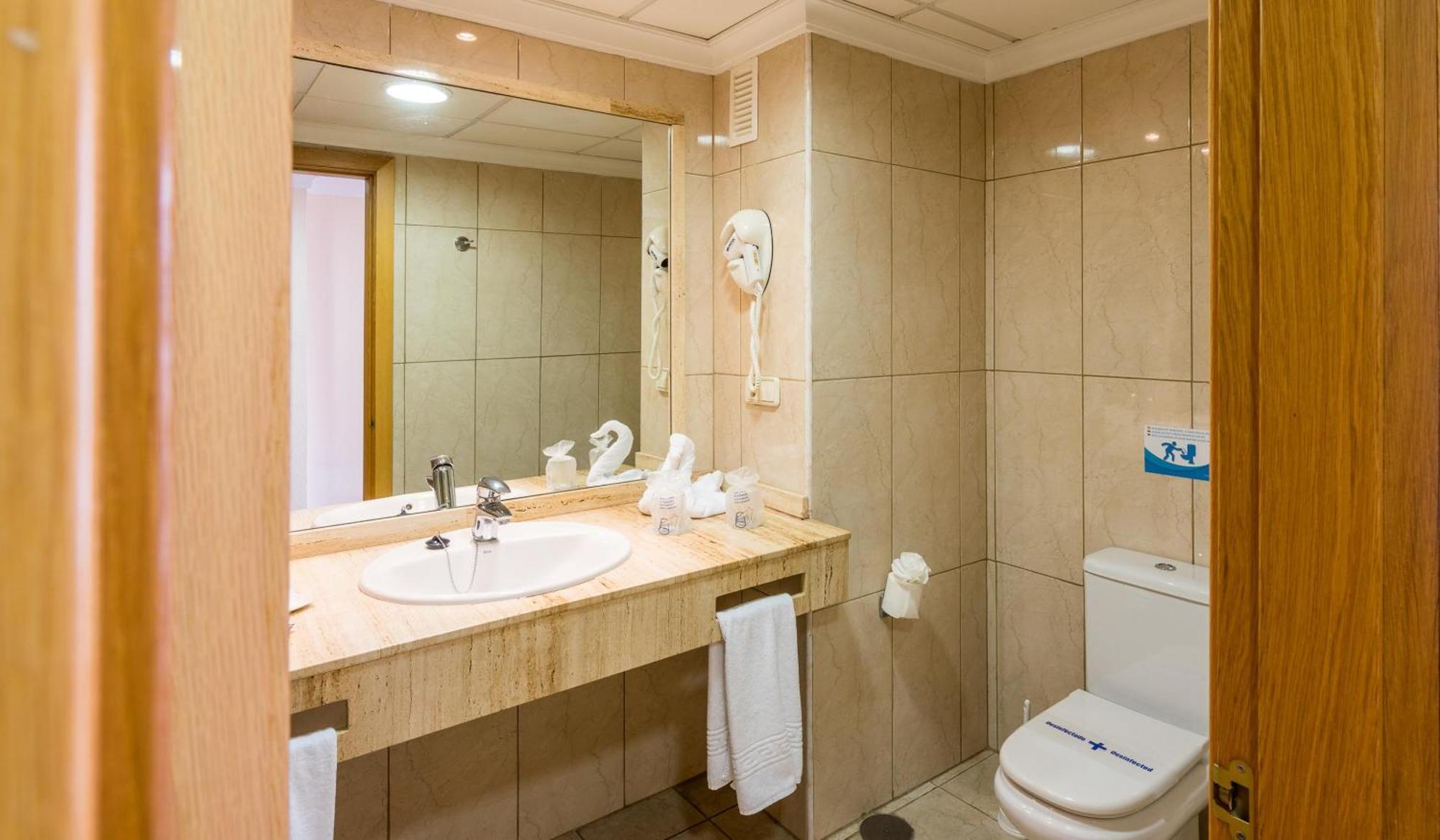 Double or Twin Room,1758273968:JPEG