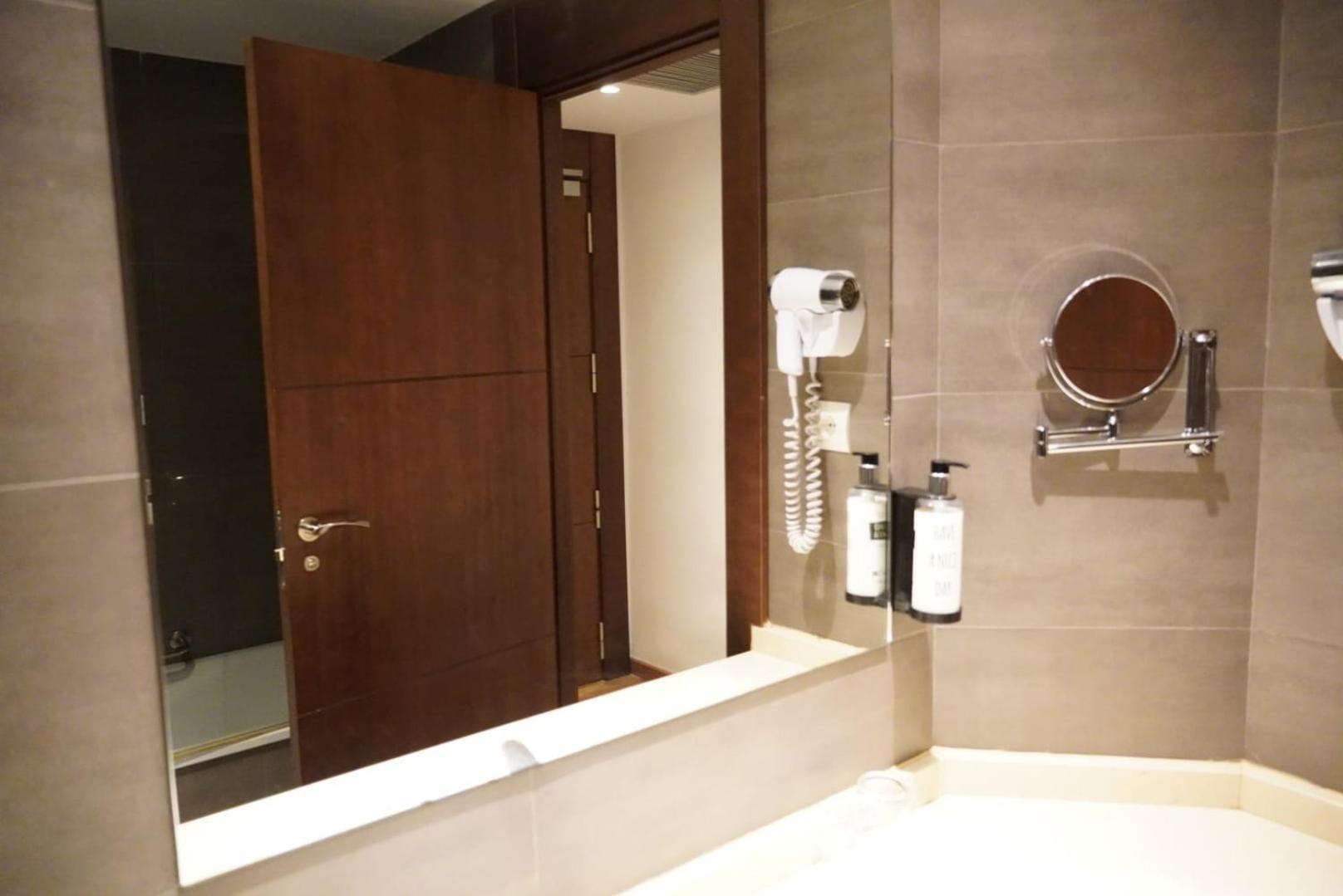 Triple Room,1758275241:JPEG