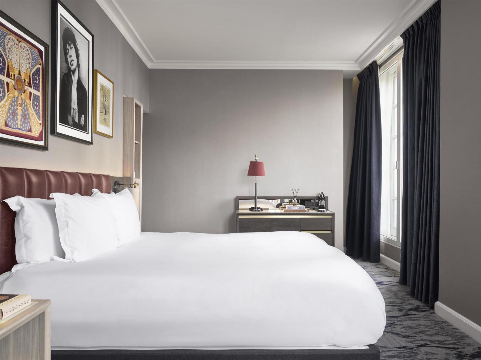 Trafalgar King Room
