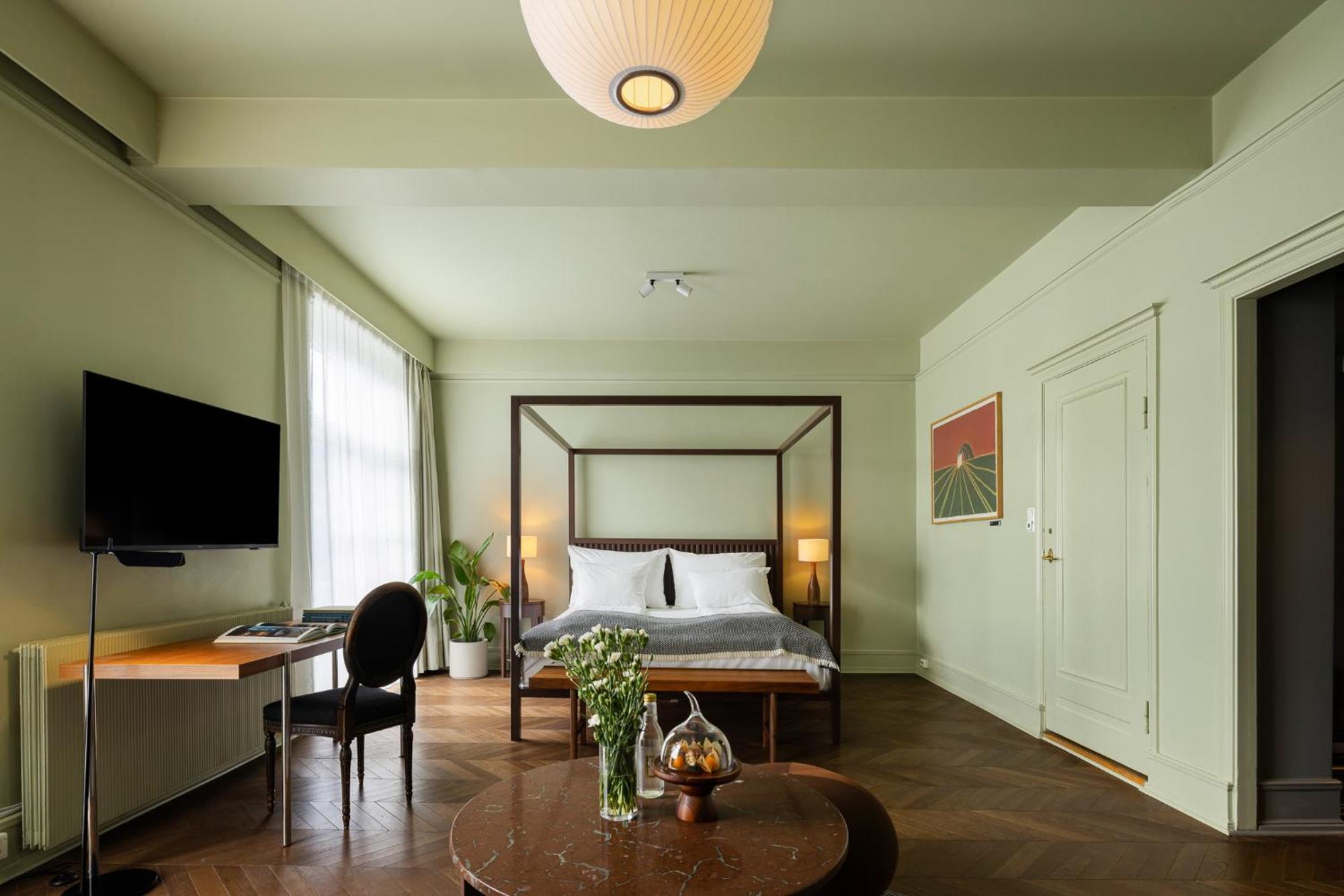 Family Twin Room