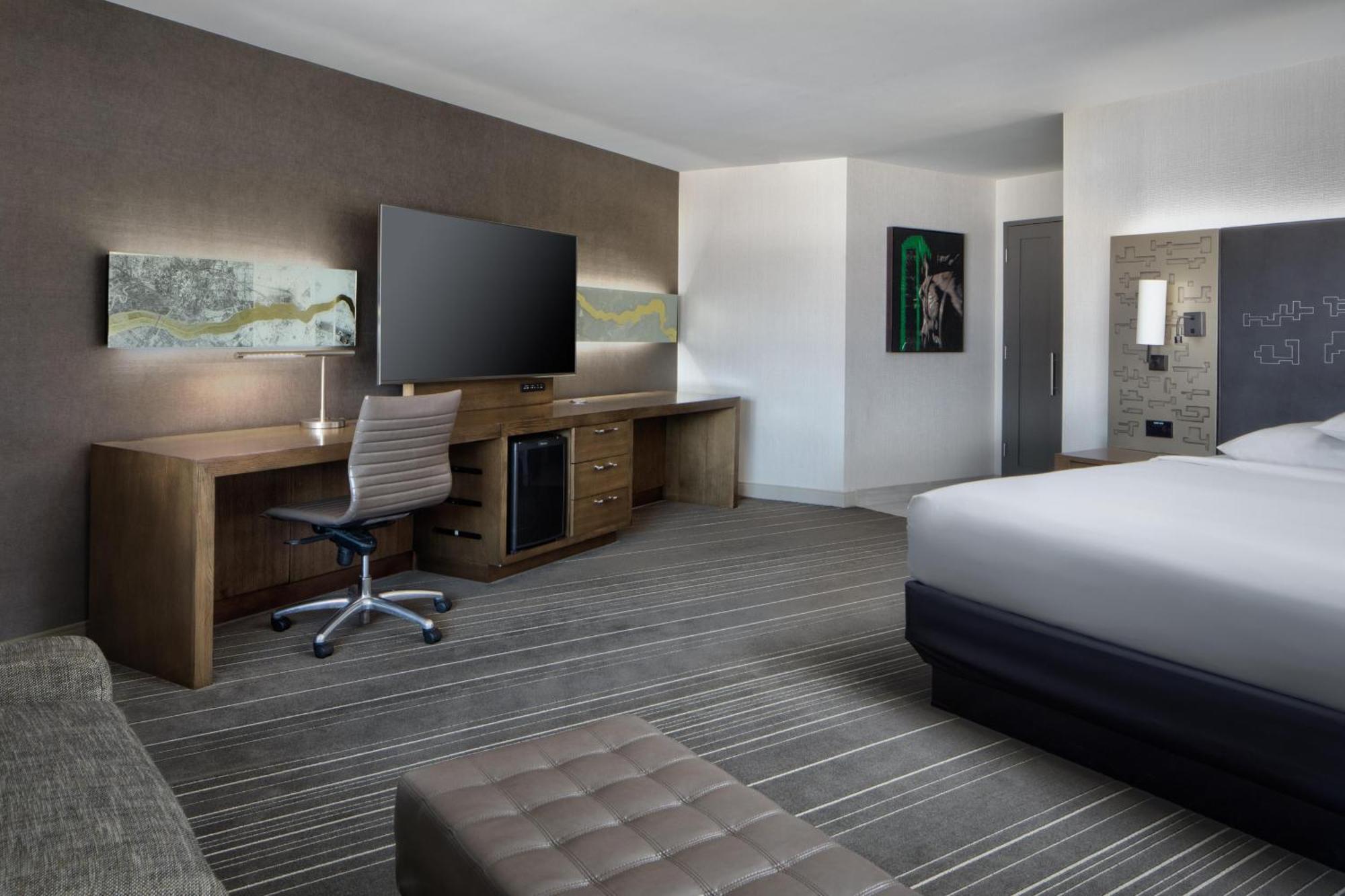 Executive King Room,1758301533:JPEG