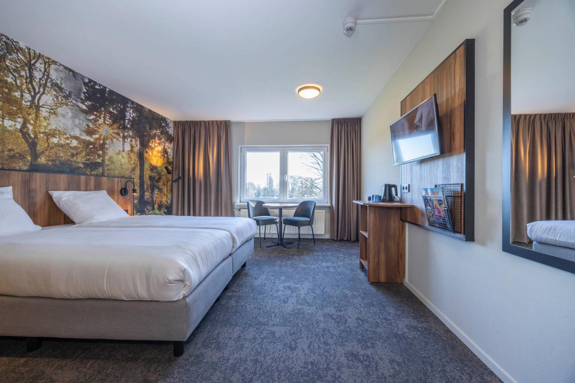Comfort Plus Double Room Shower