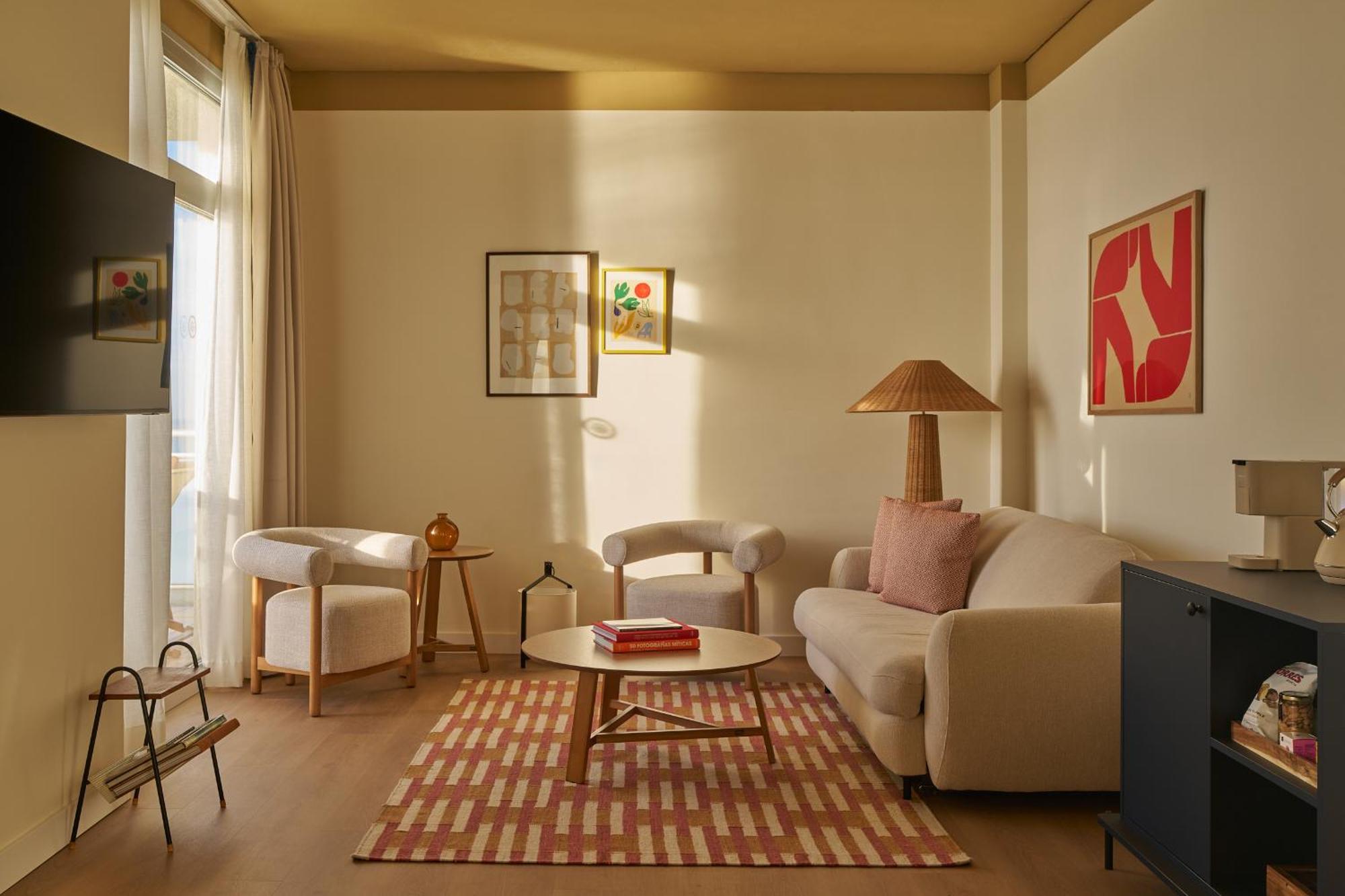 Riviera Suite