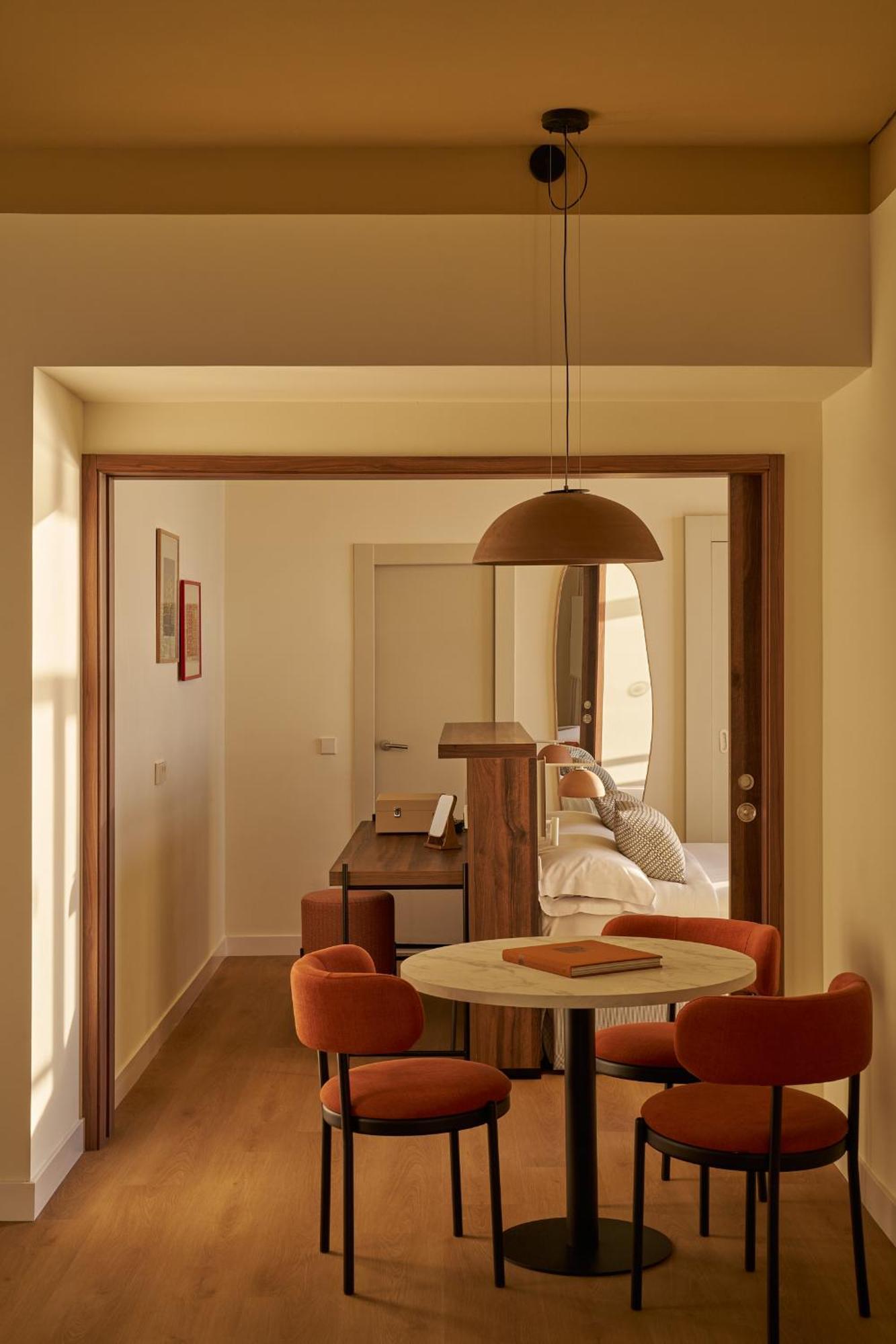Riviera Suite