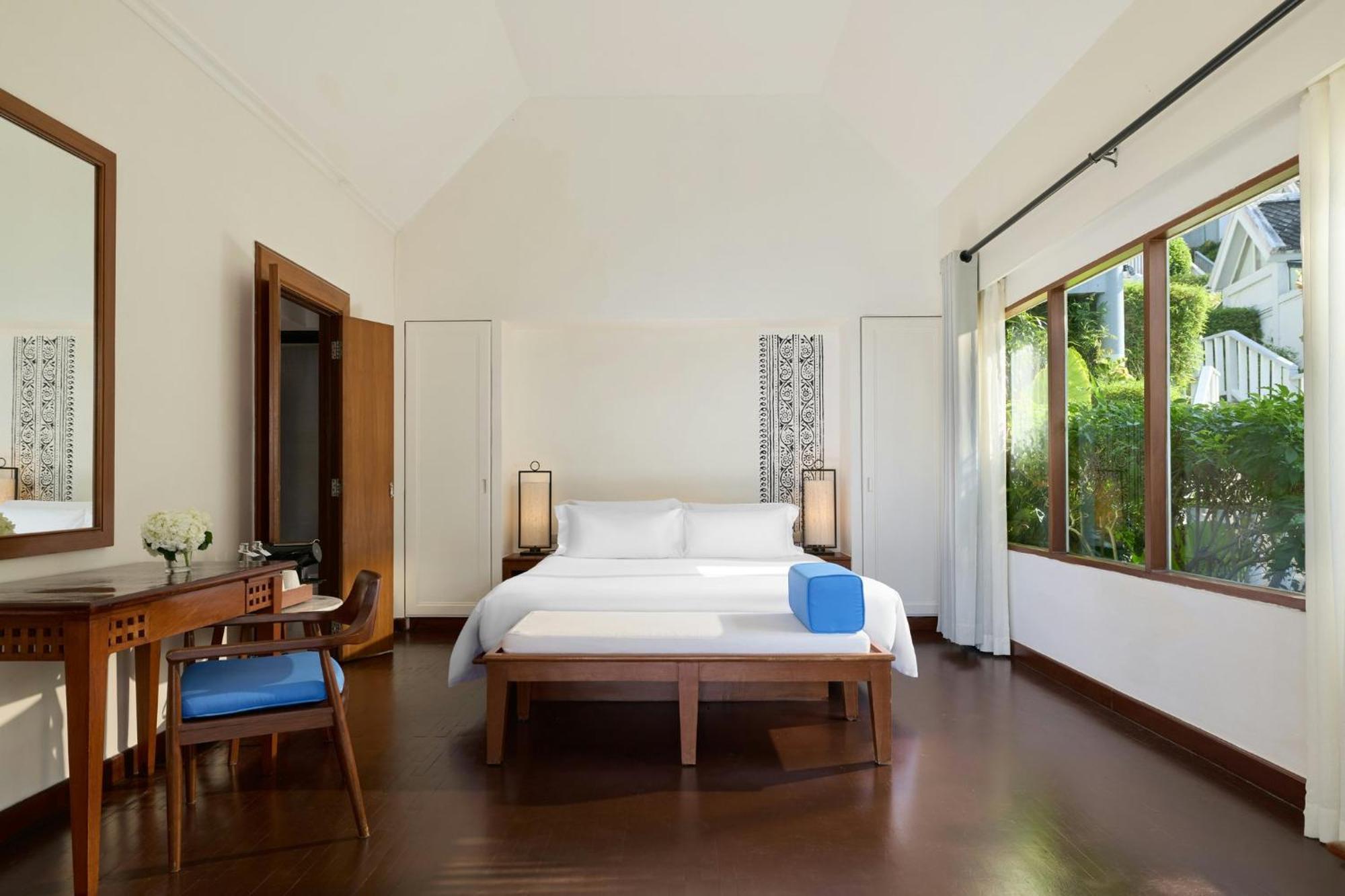 Pool Villa King