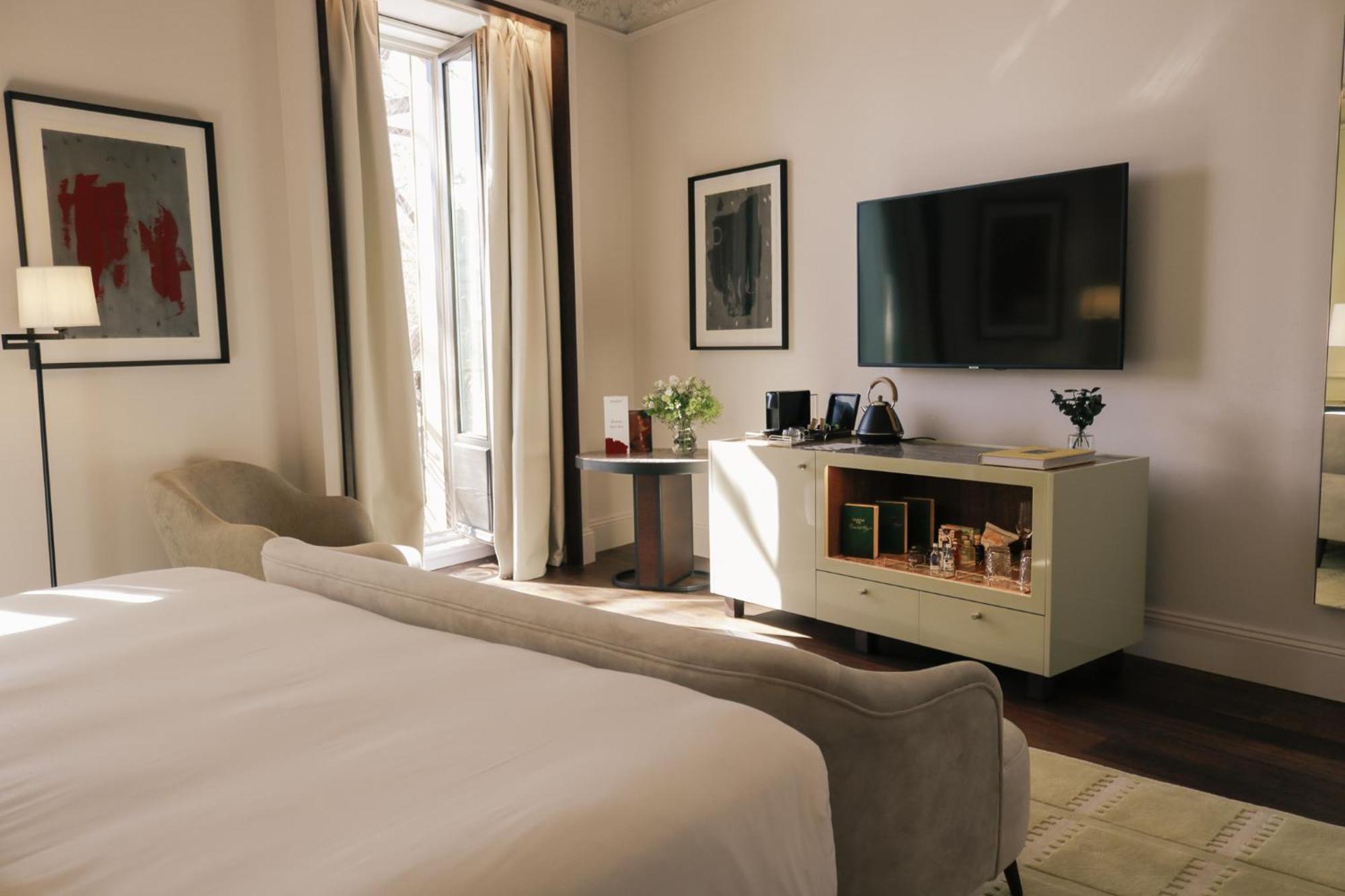 Deluxe Double or Twin Room with View