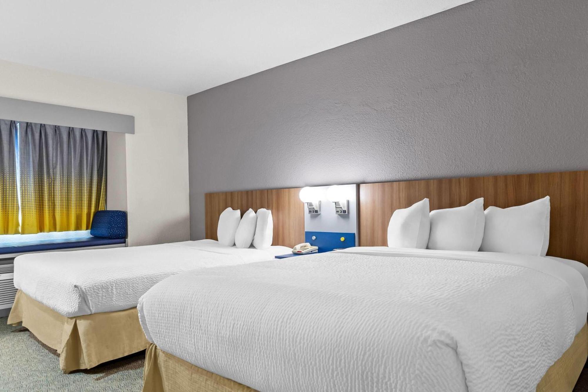 Queen Room with Two Queen Beds, Mobility Access and Roll-in Shower, Non-Smoking