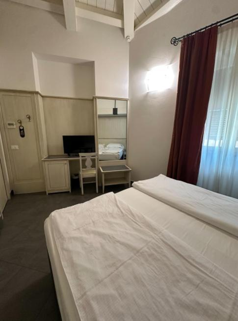 Standard Double or Twin Room,1765867971:JPEG