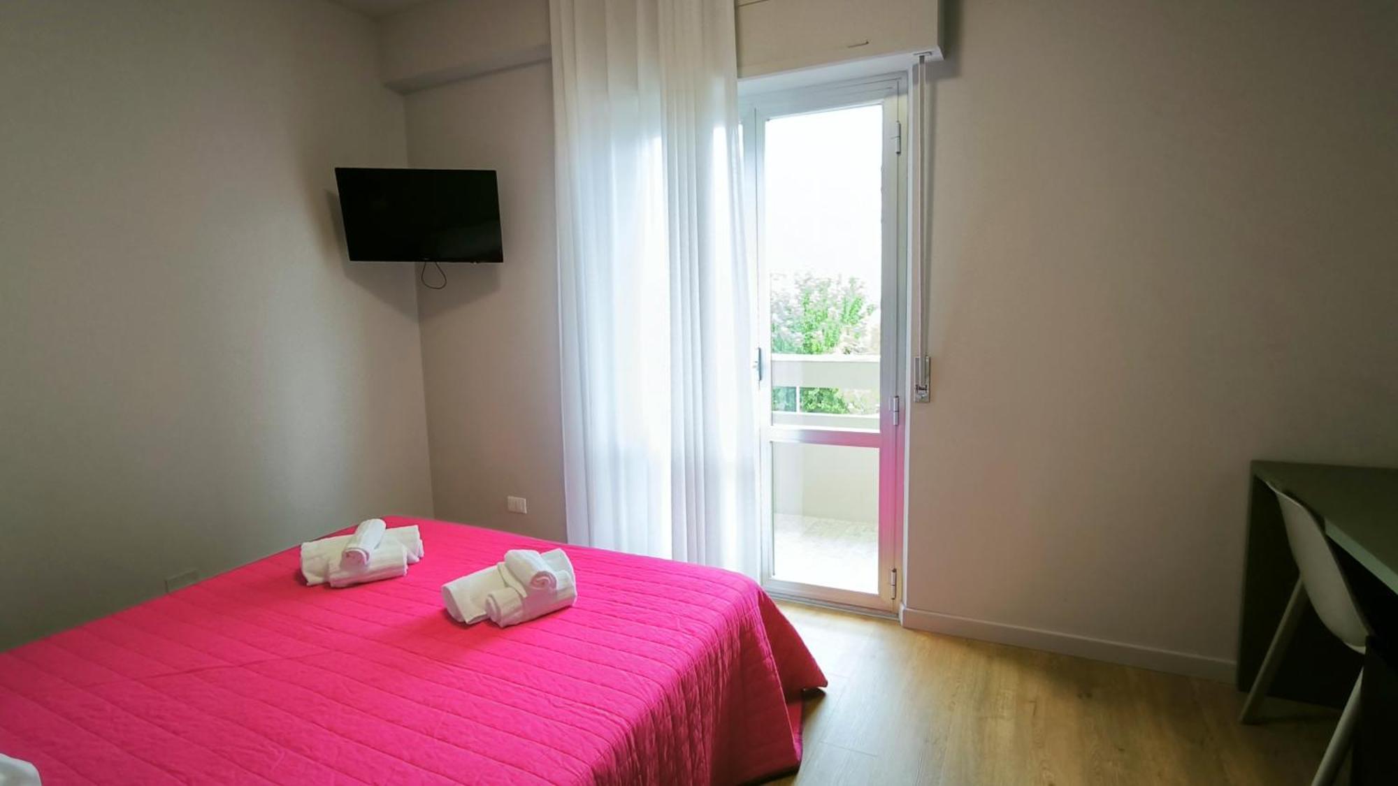 Junior Suite,1765879580:JPEG
