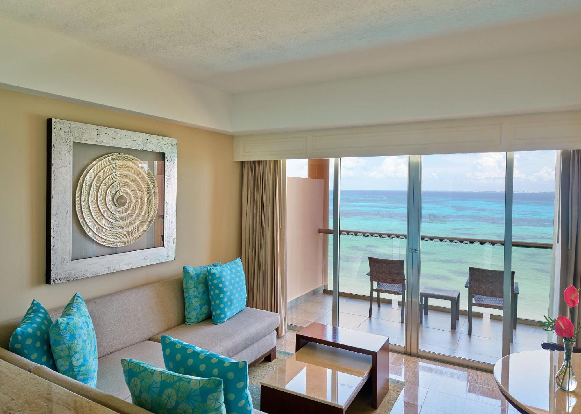 Ocean Front Suite,1769513239:JPEG