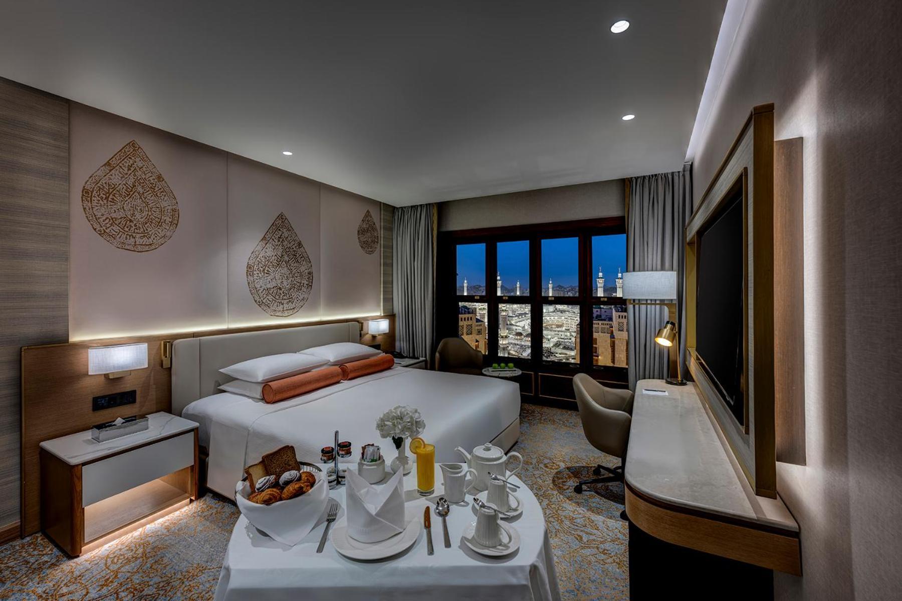 Luxury Suite Partial Kaaba View with Living Room - VIP Lounge Access