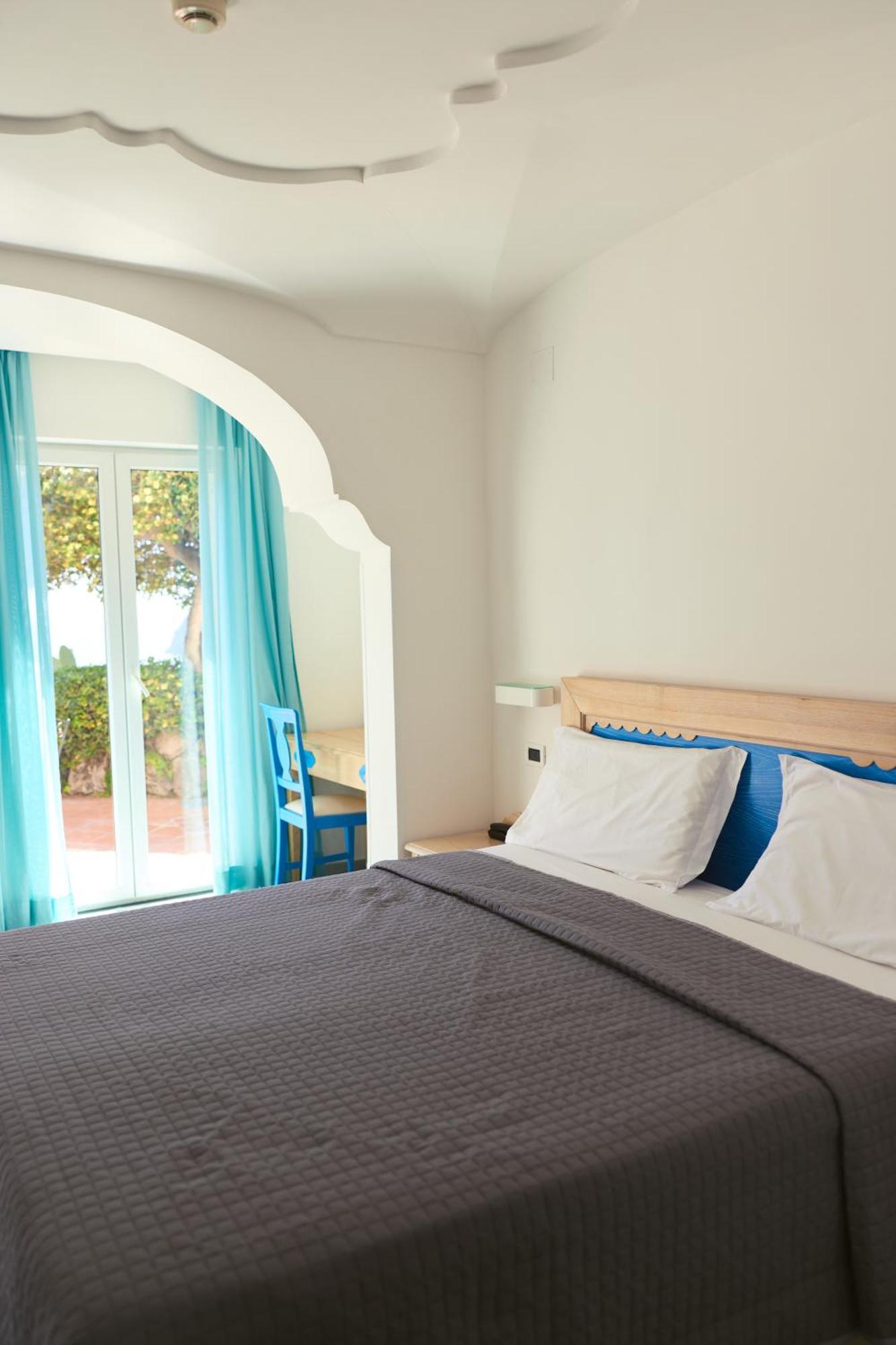 Deluxe Quadruple Room,1769821480:JPEG