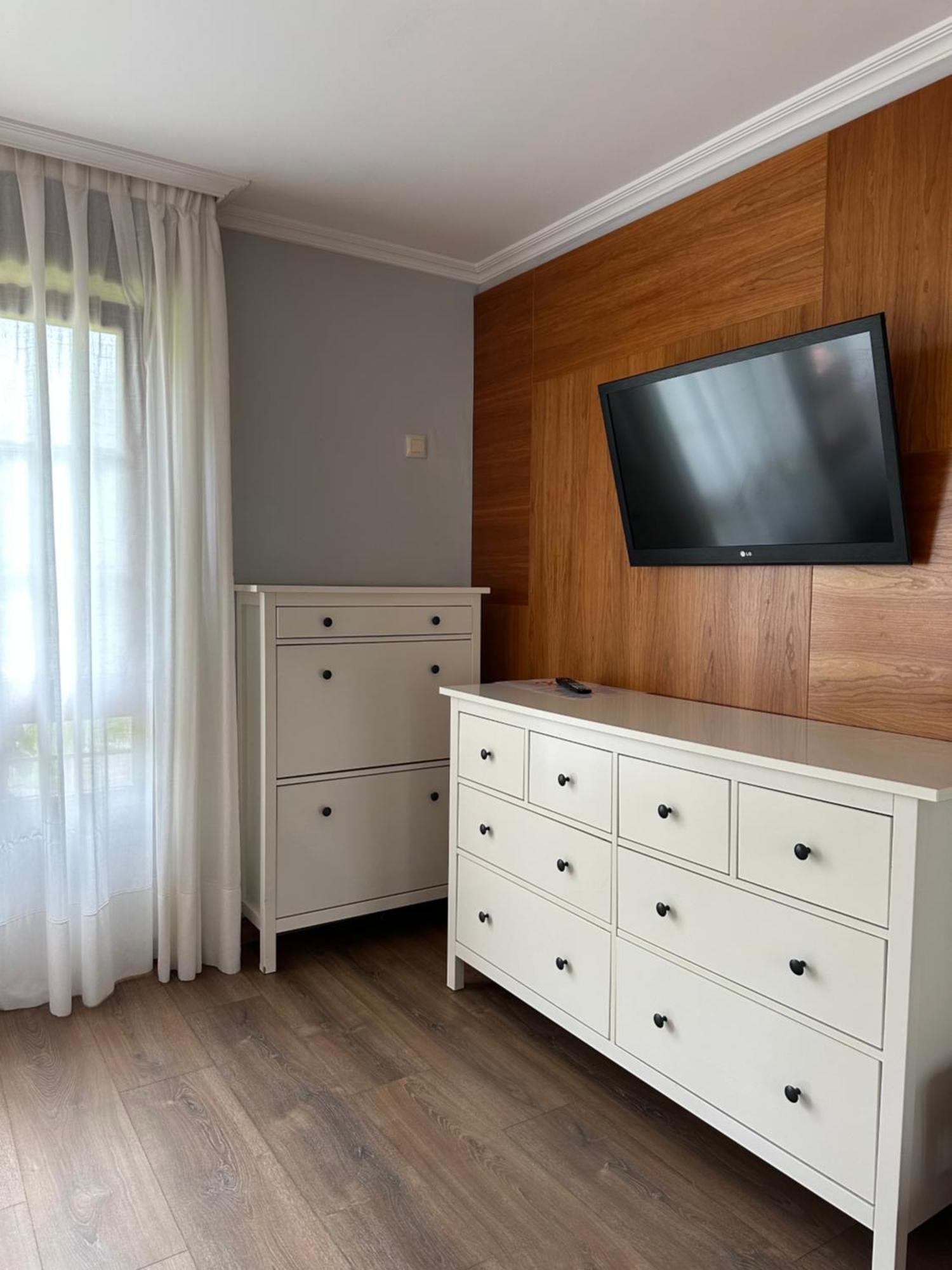 Deluxe Queen Room,1769857778:JPEG