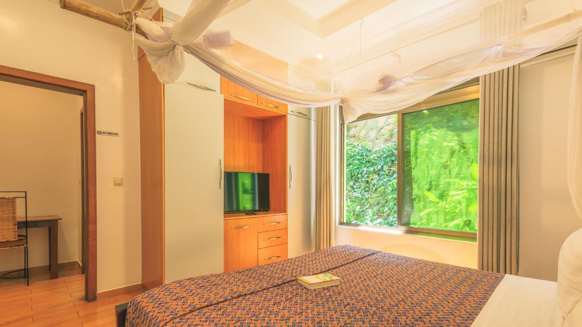 Superior Queen Room