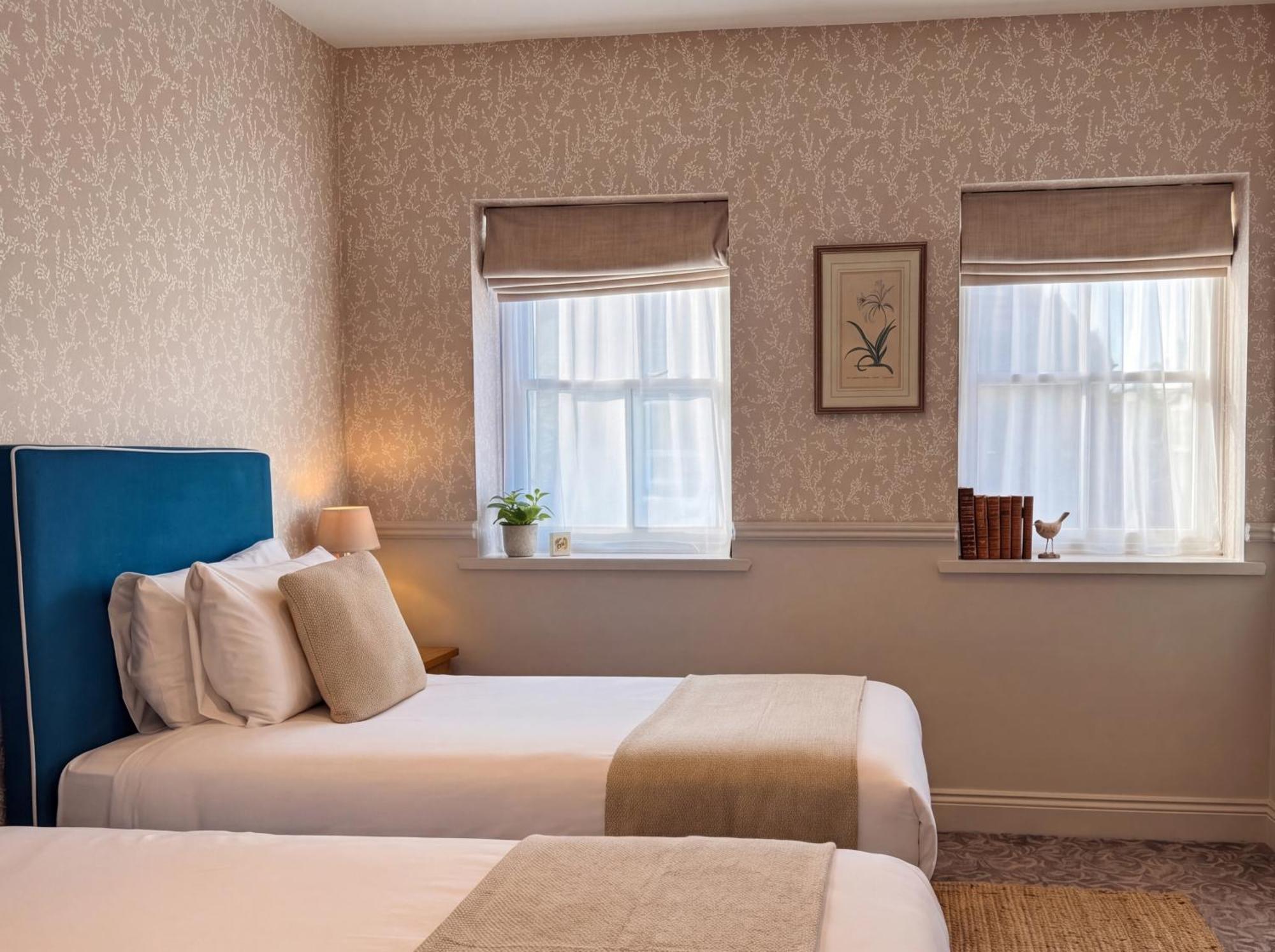 Superior Twin Room - Non-Smoking