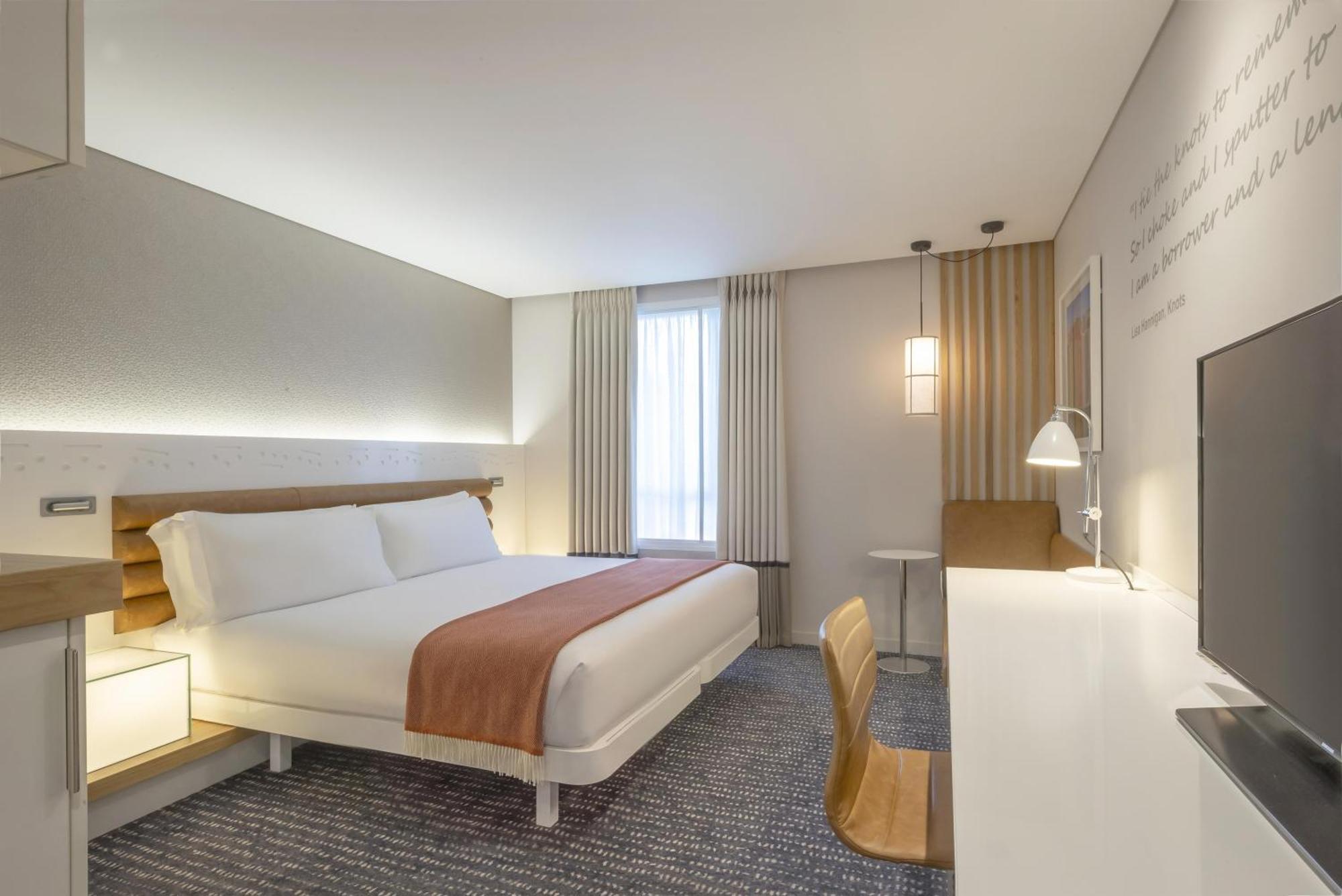 Premium King Room