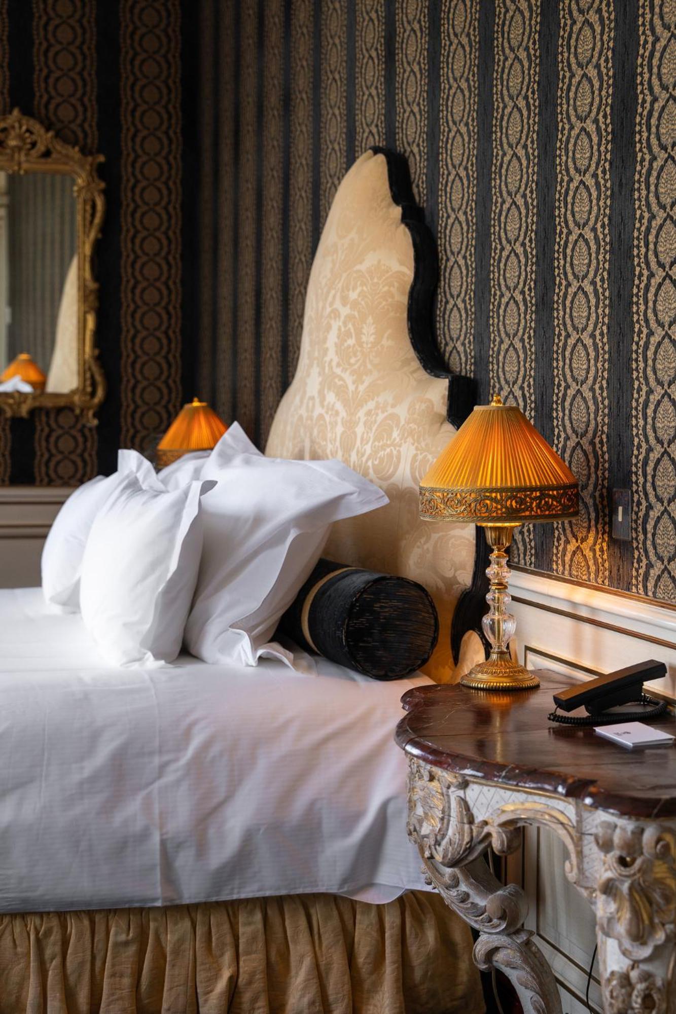 Royal Suite,1770499935:JPEG
